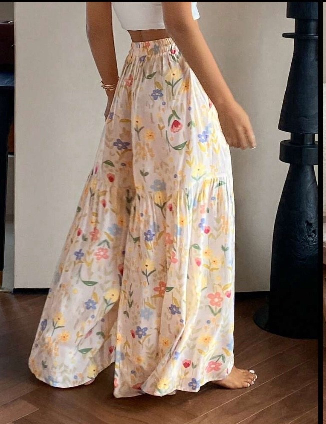 Shein’s Spring new in. 
Women's Summer Lightweight Ditsy Floral Loose Wide Leg pants.