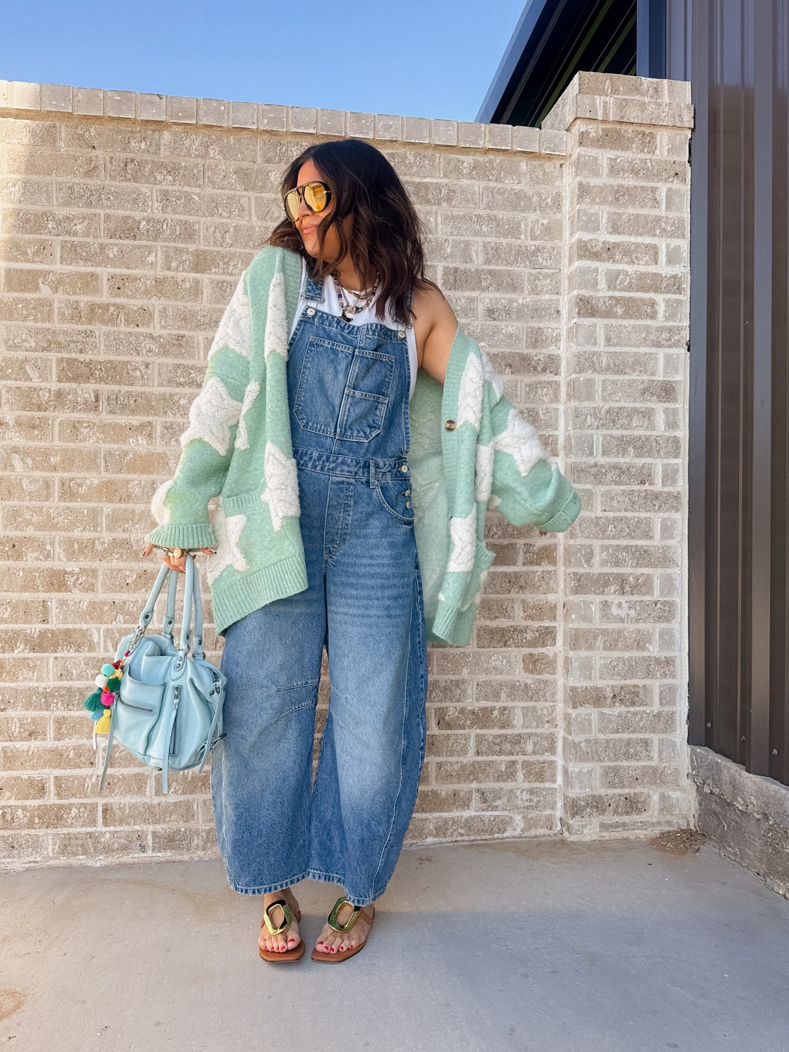 Cutest outfit all week!
The sweater IS the outfit, wearing an XXL and comes in so many colors!
Overalls: Large
Tank: XL


#LTKMidsize #LTKootd #LTKgrwm