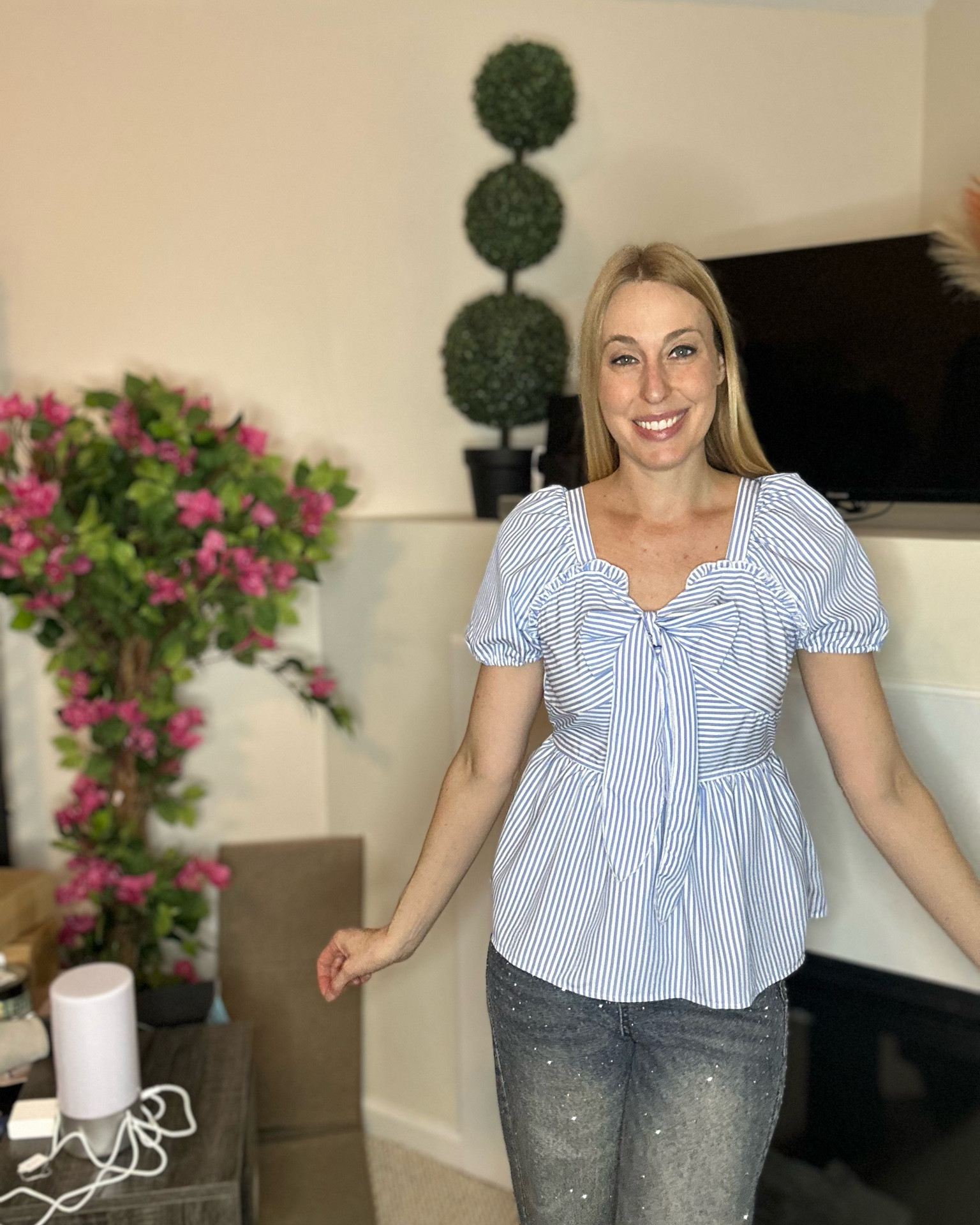 Striped peplum top 
💙i love the fit of this cute shirt
💙 pairs well with skinny jeans 
💙wearing small in it, fits true to size and I am 5’10”

#LTKTall