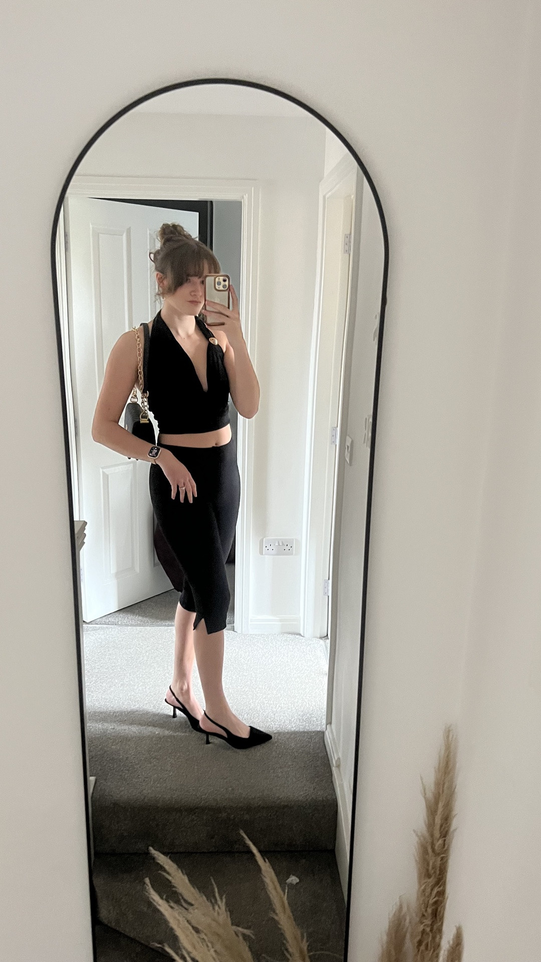 If you’ve got a par of capri’s on your wishlist, this is how I’d style them for a night out 🪄🖤 

Capri pants, black trousers, black outfit, out out, date night outfit, easy outfit, slingbacks,

#LTKuk #LTKsummer #LTKdatenight