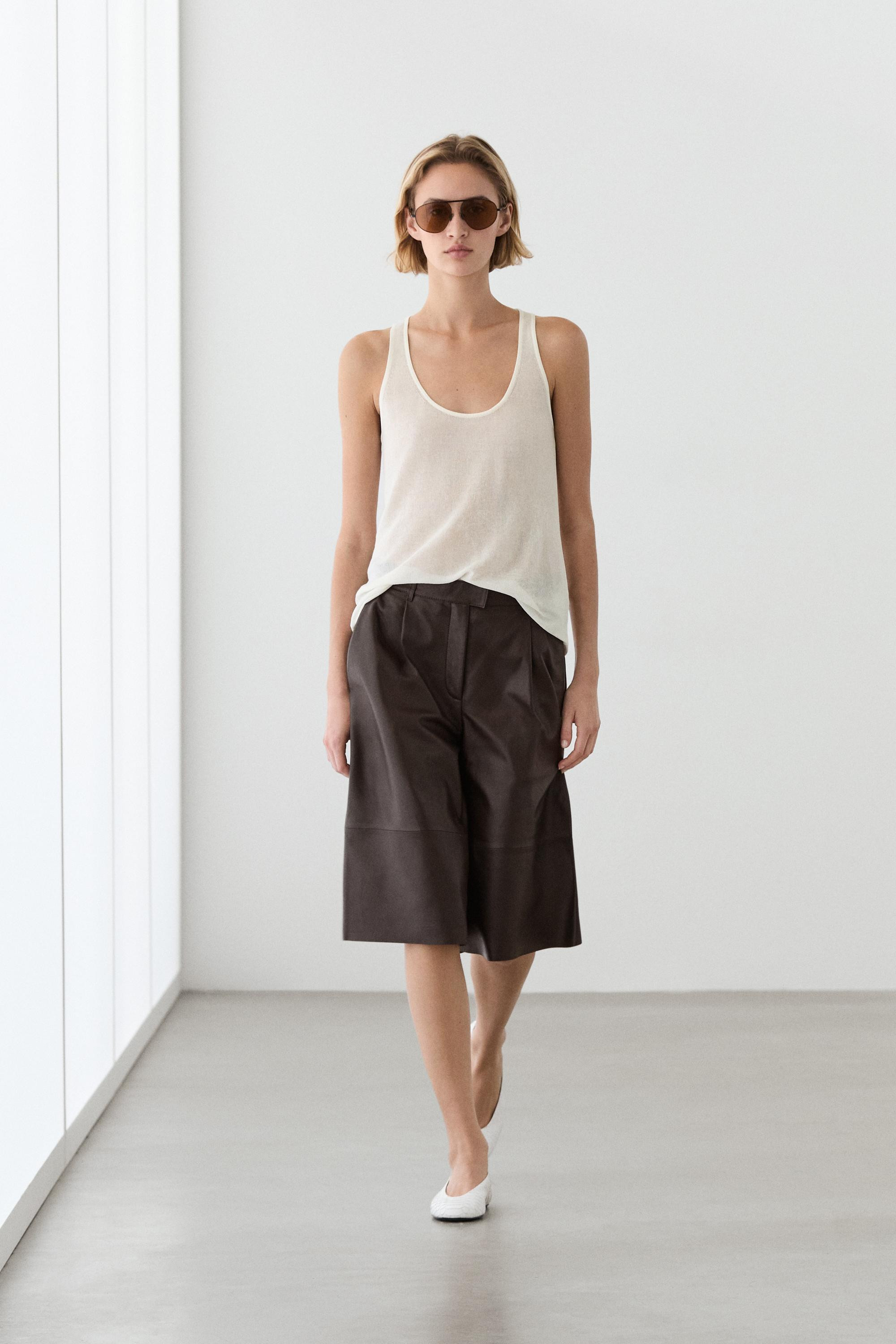 Long nappa leather Bermuda shorts | Massimo Dutti US
