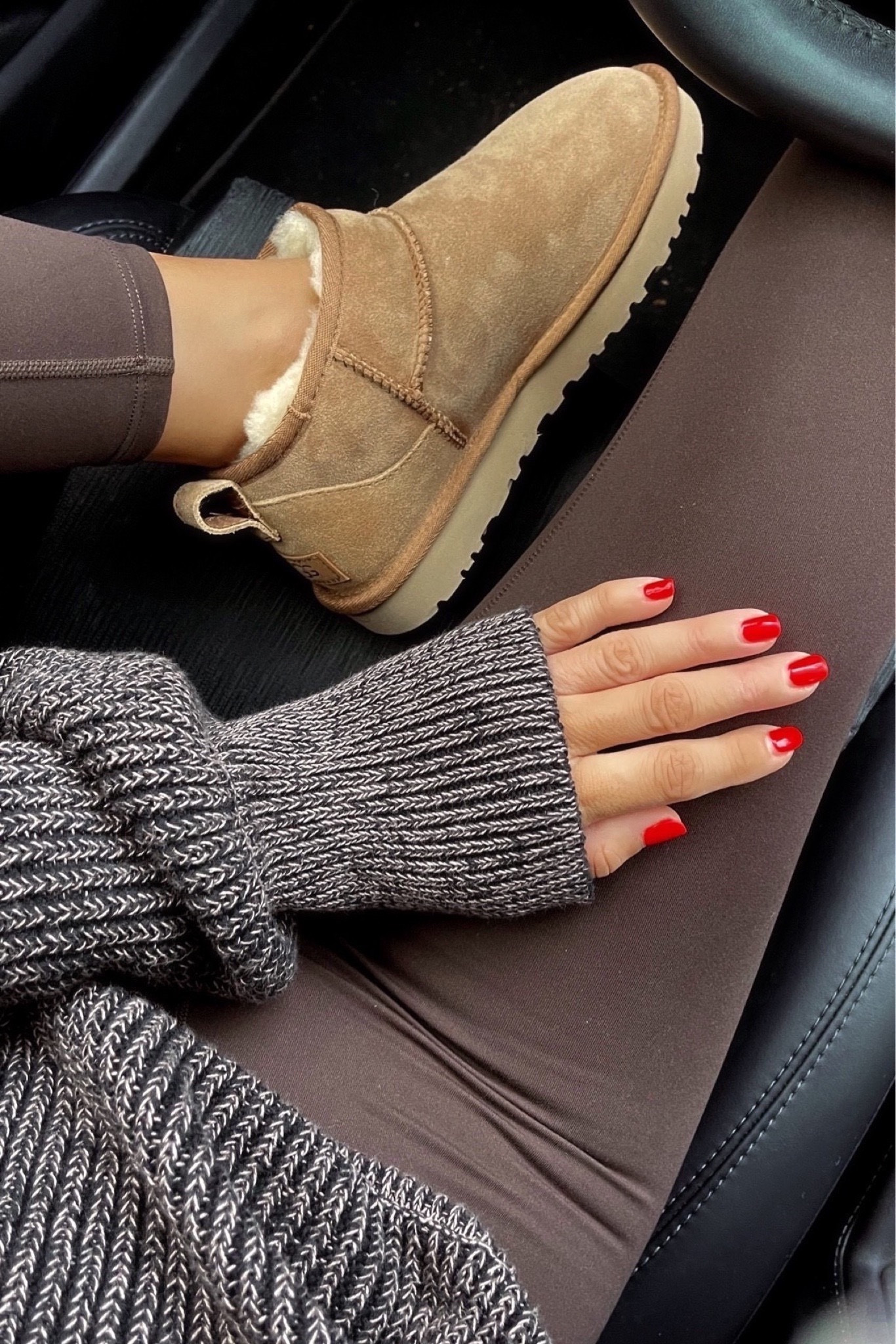 Don’t miss out on Mini Uggs this season! The madness is finally starting and if I’m being honest, it was a little tough to find them in stock! Linking other Ugg options that are trending as well and some Amazon less versions below! 🤎 Run!!!



Ughs, fall fashion, boots, mini ugg, platform ugg 

#LTKSeasonal #LTKshoecrush #LTKHoliday