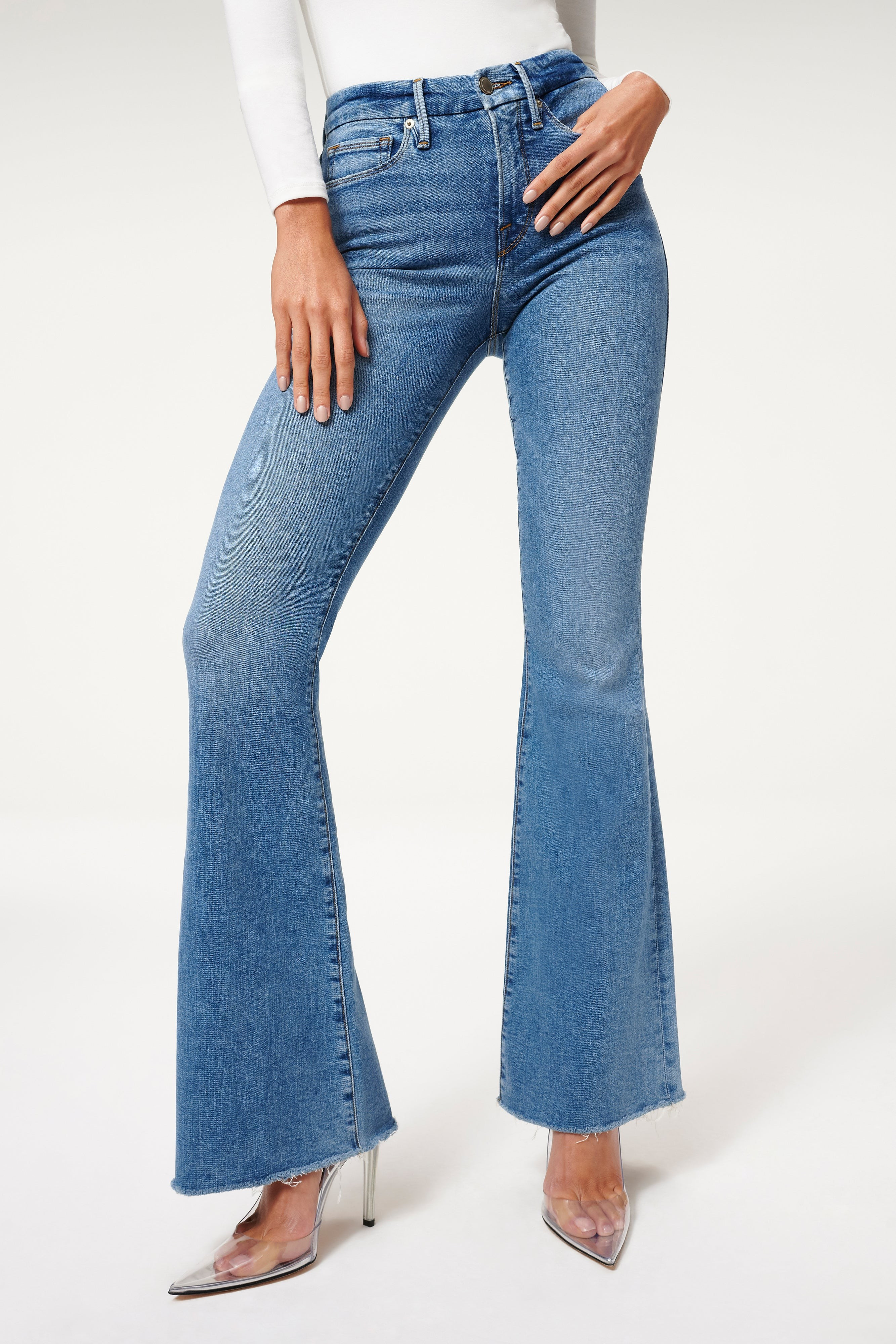 GOOD FLARE RAW HEM | INDIGO082 | Good American