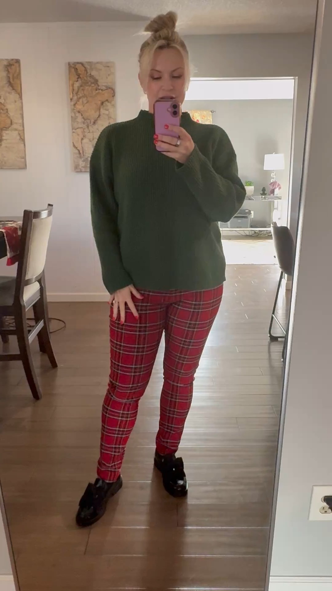 These plaid pants are so fun for the holidays! 
Plaid pants. Holiday Outfit. Christmas Party. Holiday sweater. Loafers

Follow my LTK @EmilyAnneGardner on the @shop.LTK app to view this post and get my exclusive app-only content!

#liketkit #LTKFindsUnder50 #LTKHoliday #LTKootd
@shop.ltk
https://liketk.it/5F33C

#LTKHoliday #LTKSaleAlert #LTKFindsUnder50