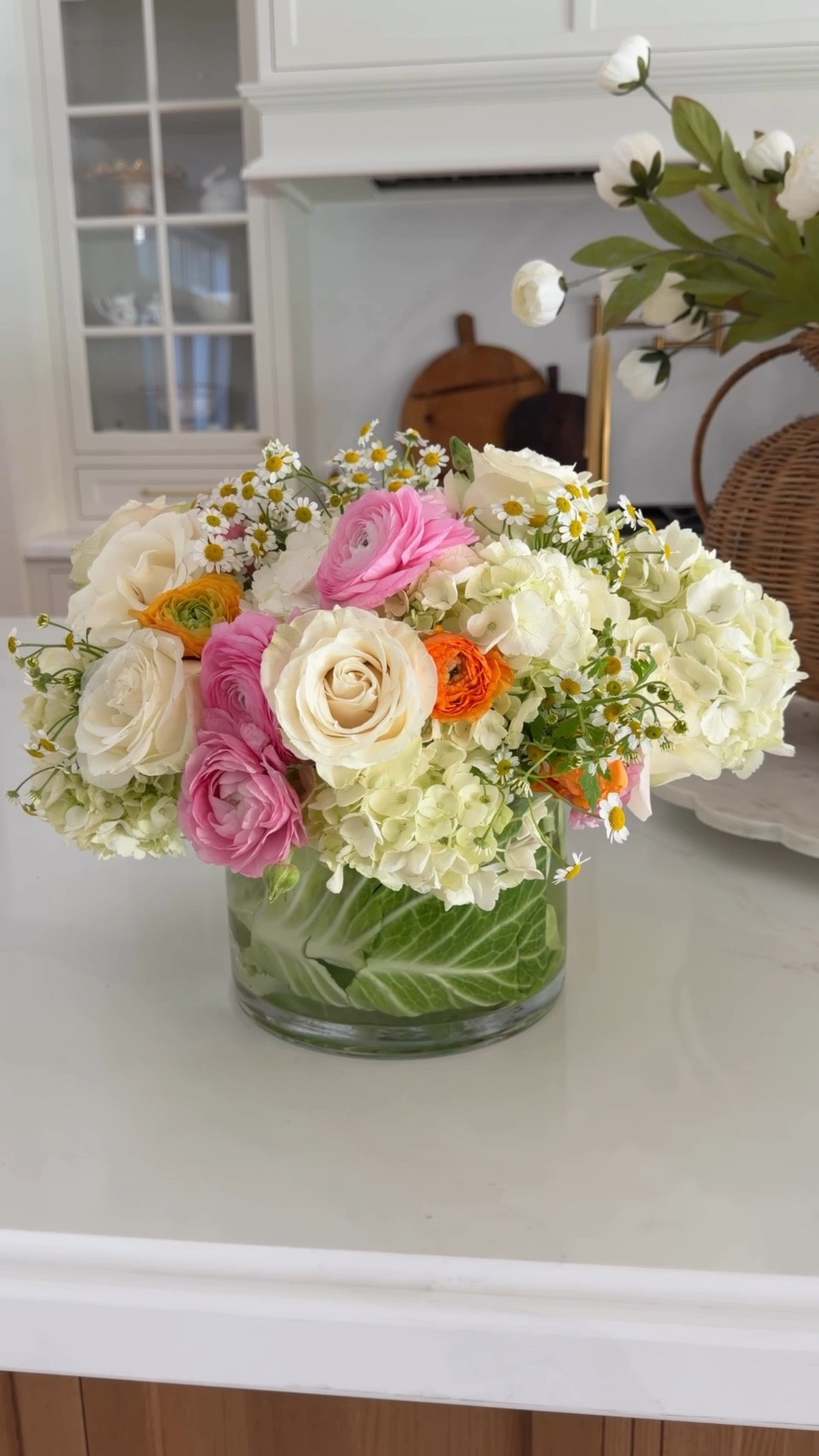 Did you know cabbage will literally suction itself to the side of your vase? 🥬🐰
Suddenly your flower arrangement is giving the sweetest, most charming Easter centerpiece… like florist-level cute with almost effort.

Safe to say I’ll be adding cabbage to everything this spring. 🤌🏼 


#LTKSpringSale #LTKHome #LTKSeasonal