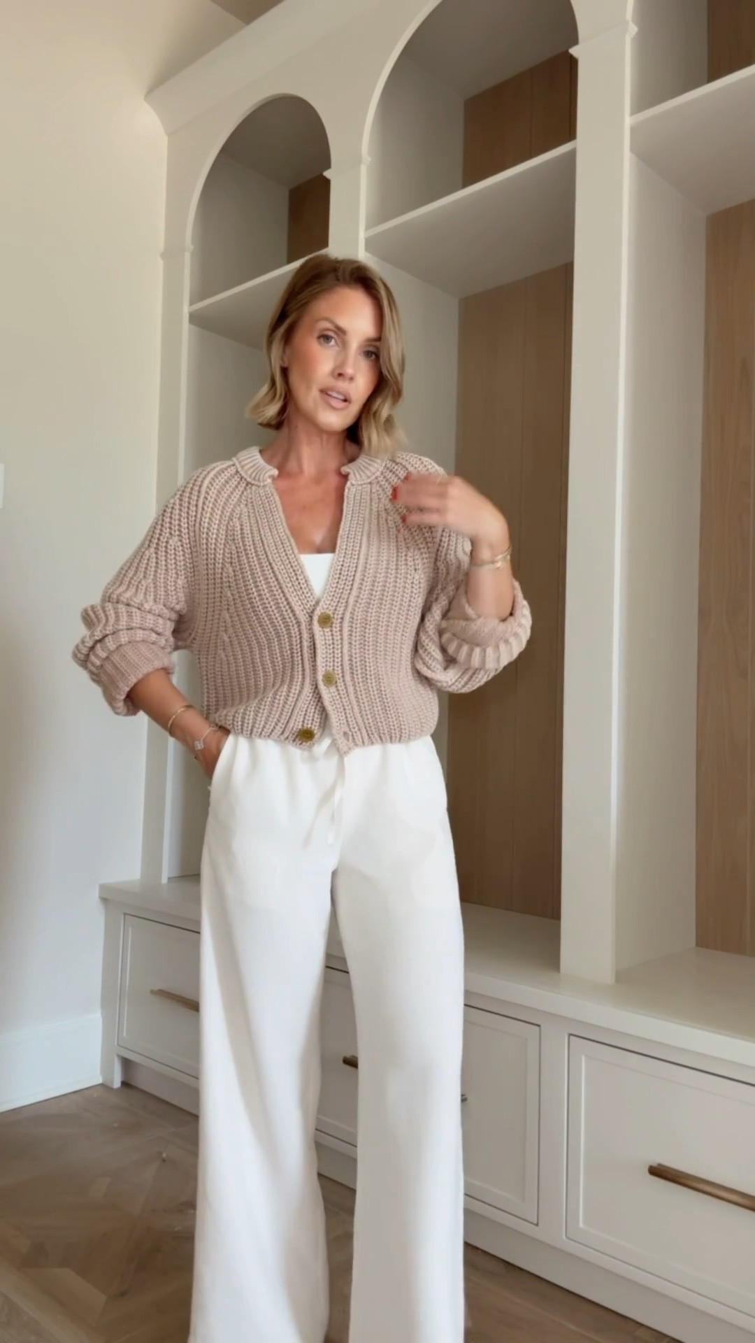 XS sweater / Small Amazon bodysuit / XS Regular pants


Nsale, Nordstrom anniversary sale, fall outfit, pre fall outfit

#LTKootd #LTKSaleAlert #LTKOver40