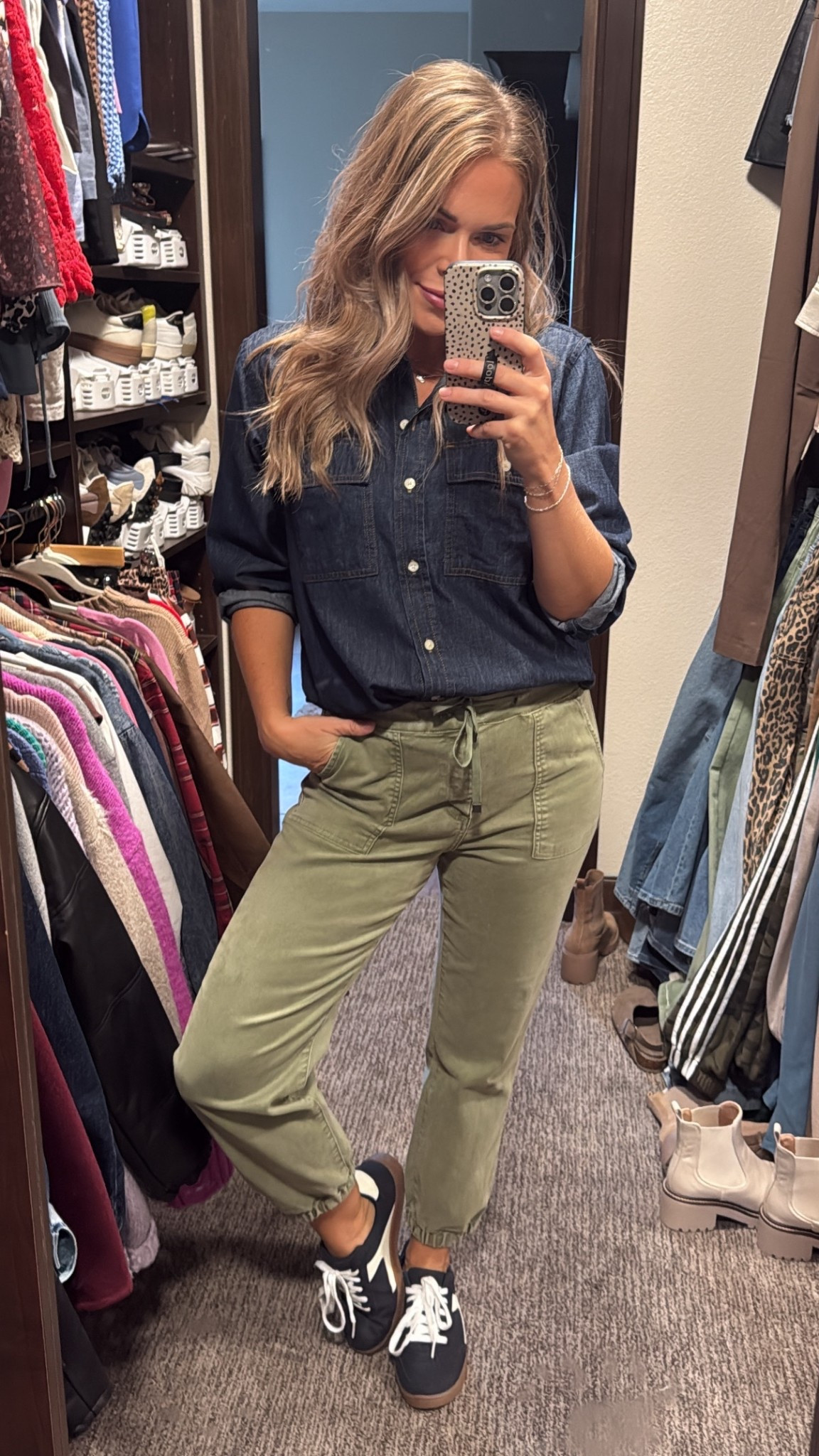 Small top, sneaker tts more colors 

#LTKStyleTip #LTKFindsUnder50 #LTKSeasonal