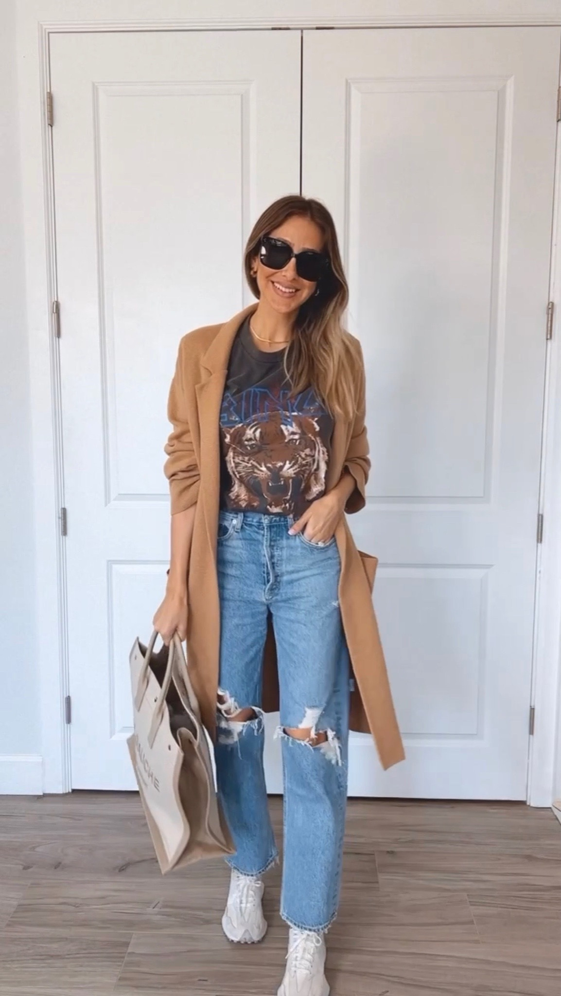 Loving these distressed jeans. This is a perfect casual outfit for the fall season.
They fit tts. I am 5’9” and wearing a size 27.