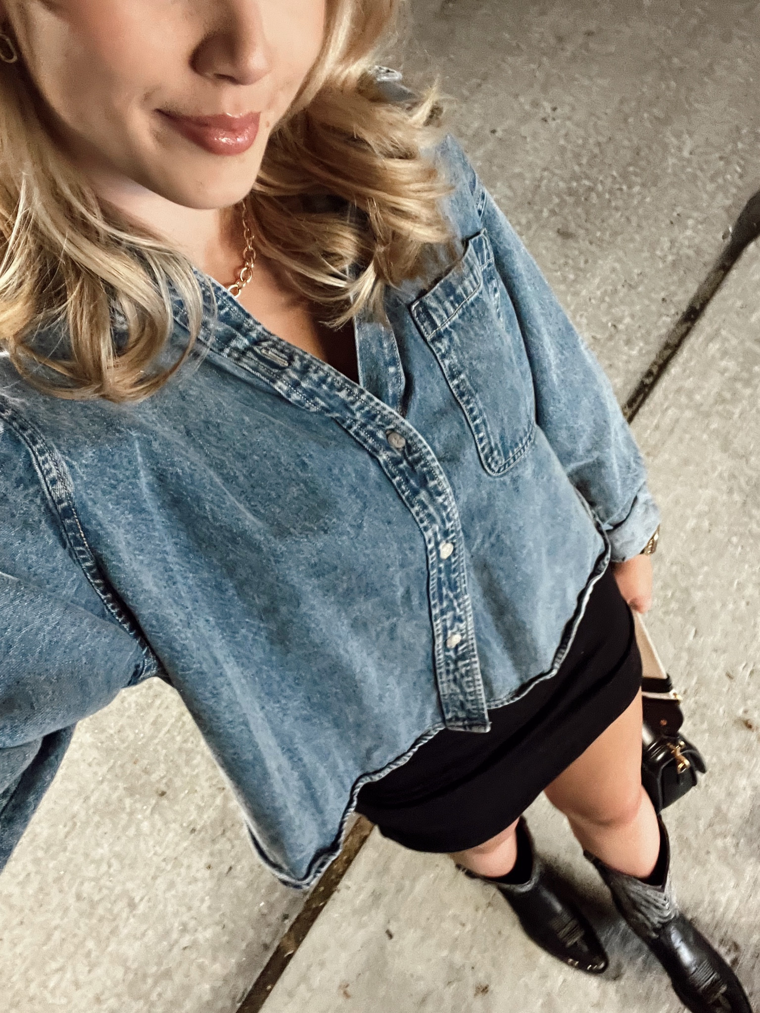 Treaty Oak and Koe Wetzel concert! #countryconcert #denim #country #concert

#LTKStyleTip #LTKFallSale