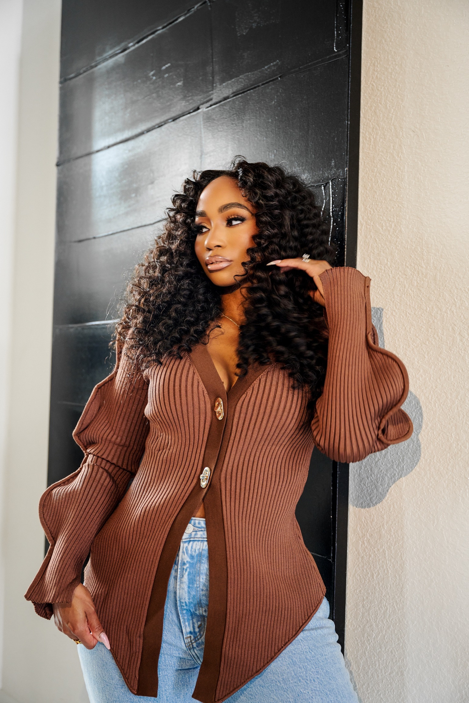 Elevated cardigan that comes in multiple colors! Adds the perfect flare to a simple look!

#LTKStyleTip #LTKMidsize #LTKFindsUnder100