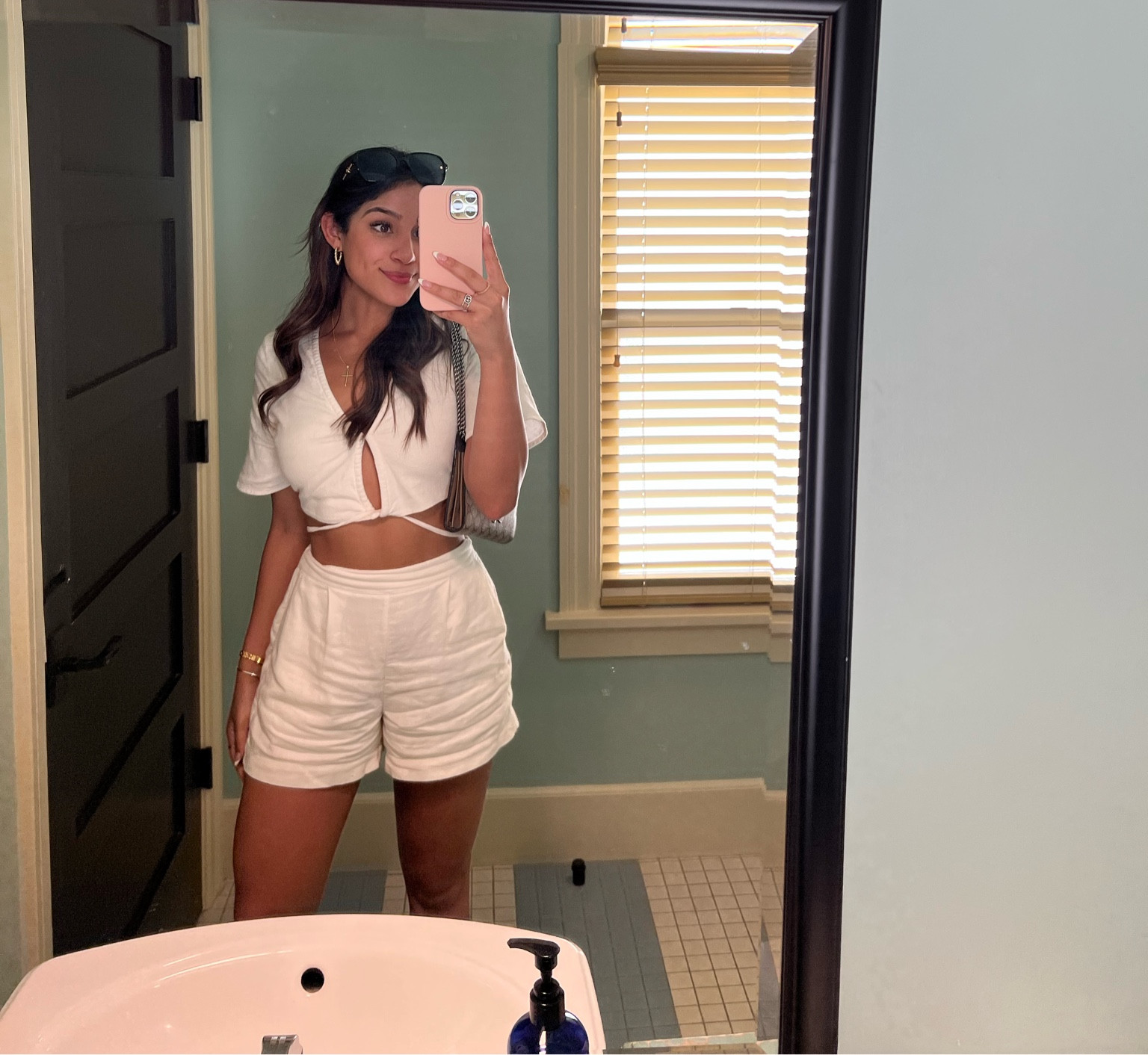 Wearing XS in the shorts! The shirt is unfortunately no longer available but I added some linen shirts that are currently on the website :-) 

#LTKstyletip #LTKfit #LTKSeasonal