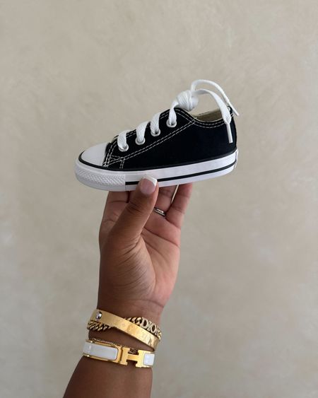 Every Kiddo needs a pair of classic converse ❤️

Baby shoes, toddler shoes, sneakers, kid fashion, streetwear, baby finds, boy shoes, clothing for kids, Nike, Jordans , new balance, converse

#LTKshoecrush #LTKunder50 #LTKbaby