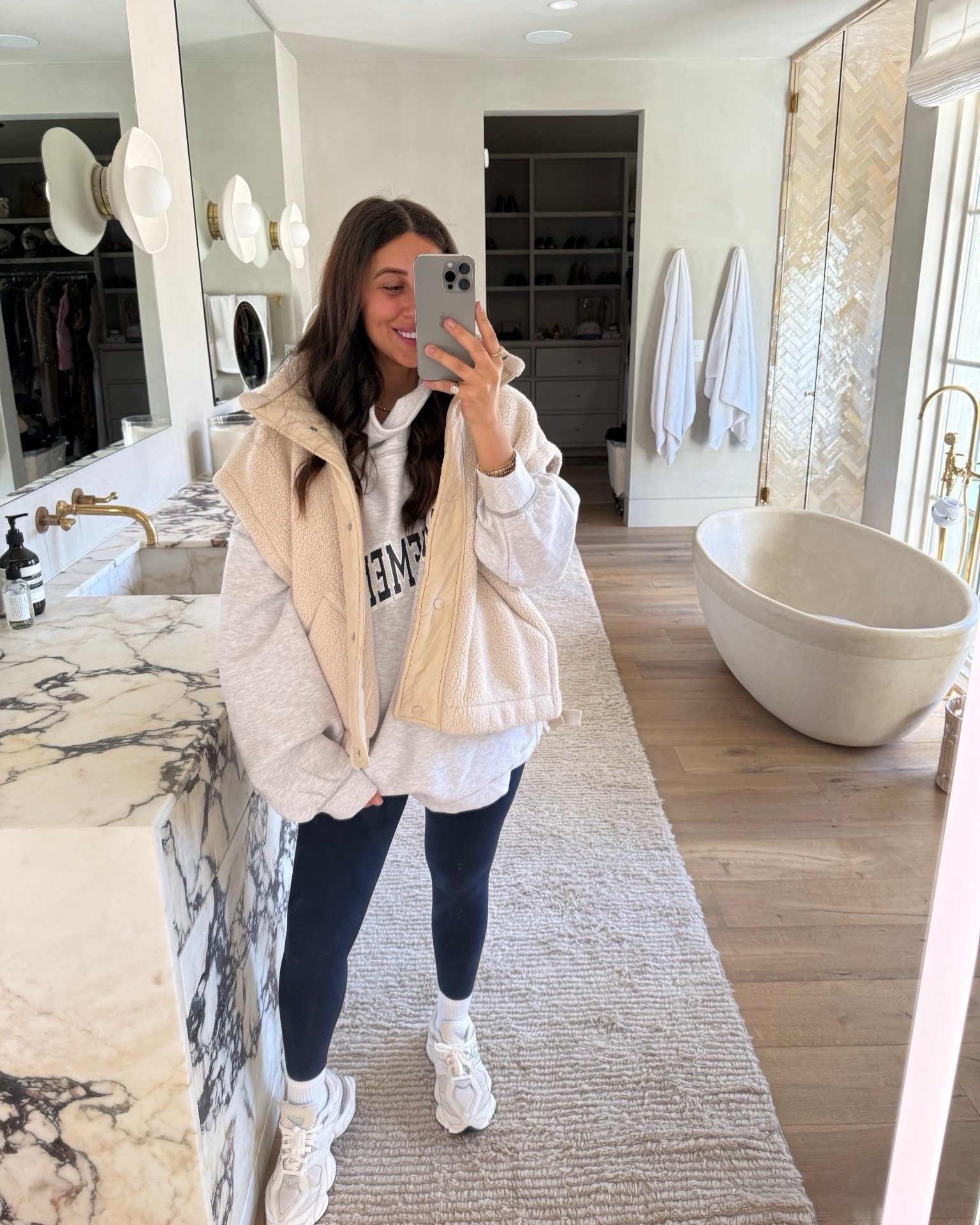 How to style puffer vest two ways ✨🫶🏽

Vest: medium 
Top: medium 
Leggings: small

athleisure, vest, puffer vest, loungewear, casual style, how to style, free people, fp, Nashville, mom of 3, bump friendly, Dede Raad, dress up buttercup 

#LTKBump #LTKFindsUnder100 #LTKmomlife