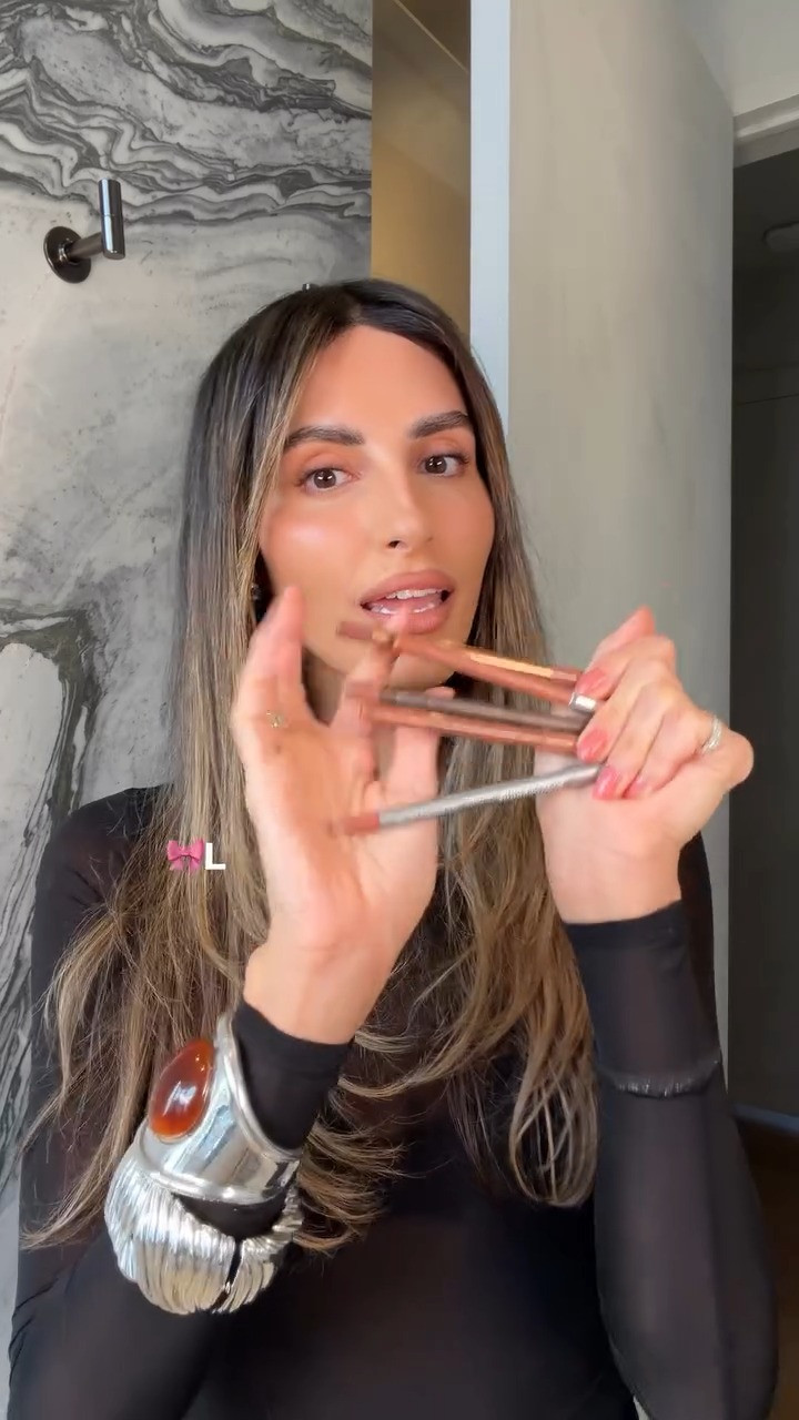 BEST long lasting lip liners! 🎀 Comment “Lip Liner” for a direct link!! 

 #bestlipliners #longlastinglipliners #brownlipliners #nudelipliners #highperformancelipliner
