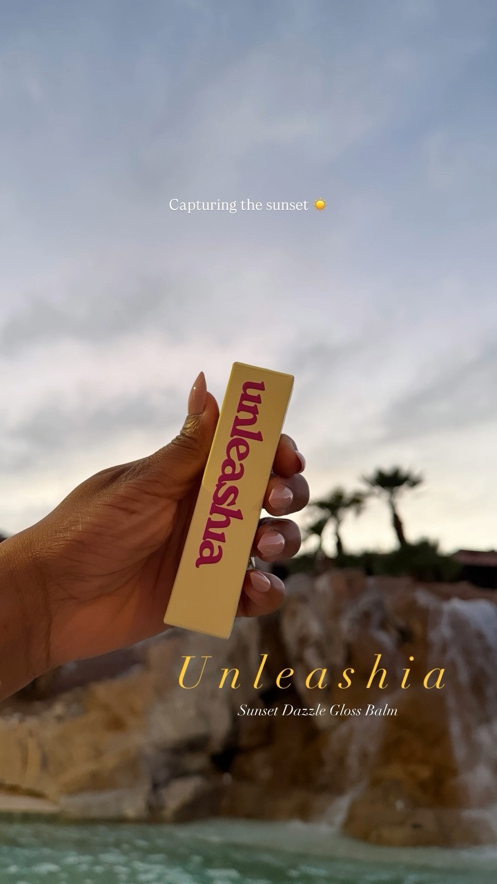 Capturing the sunset ☀️ Sunset Dazzle Gloss Balm U n l e a s h i a