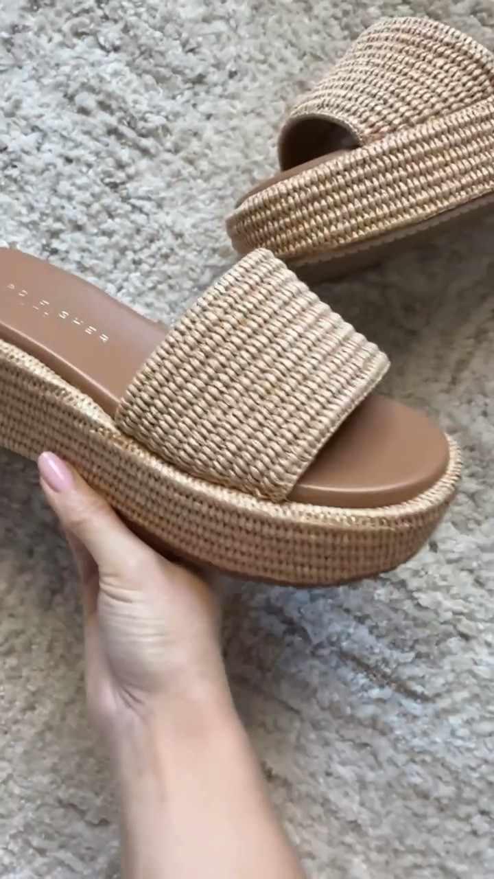 Platform sandals
Sandals 

#LTKSeasonal