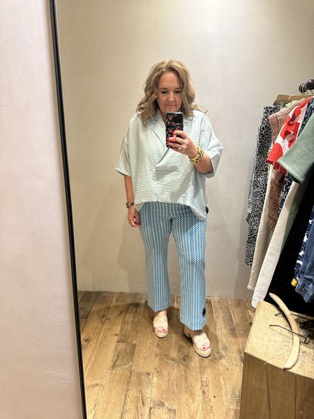 The Margot kick flare. A knit pull on pant. Very comfy. You have to size down in these. Size L 

The blouse is oversized and really light and comfy. Definitely Anthropologie style! 

20% off your order of $100 or more! 



#LTKSpringSale #LTKover40 #LTKfindsunder100