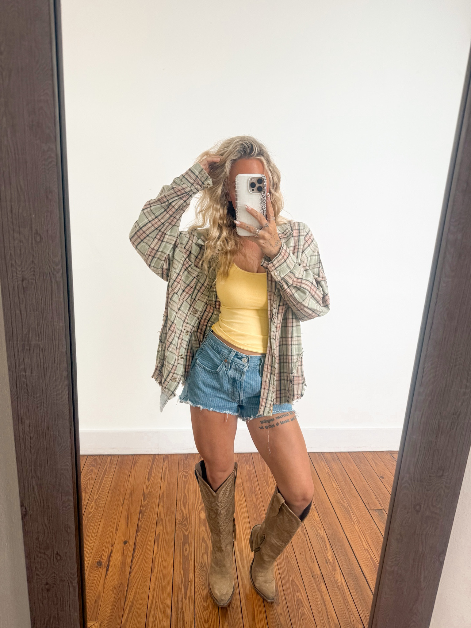 Vintage shorts from buckskin babes use code LEAH10

#LTKootd #LTKPetite