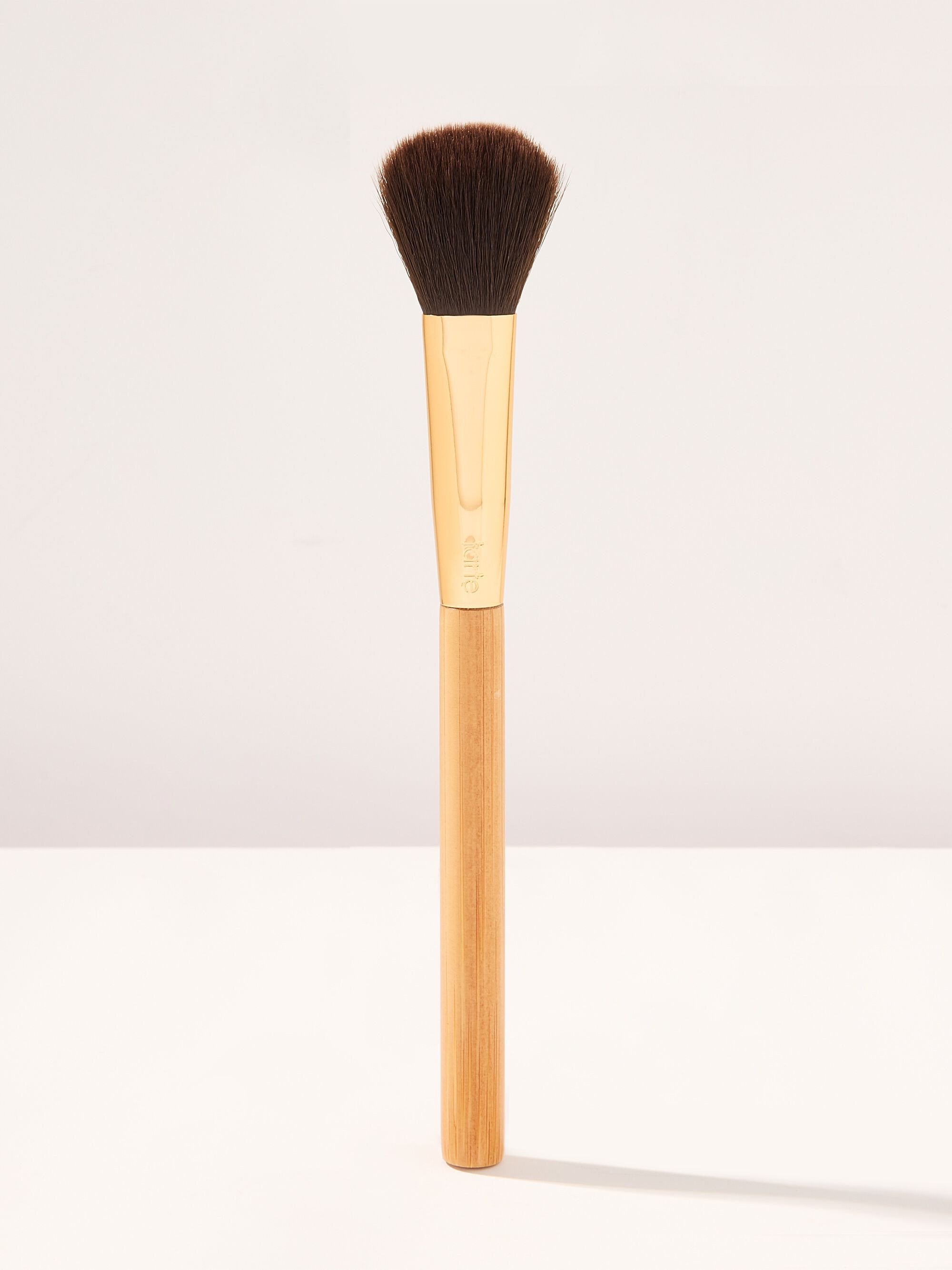 Vegan And Cruelty-Free Flat Highlighting Brush | Tarte™ Cosmetics | tarte cosmetics (Global)