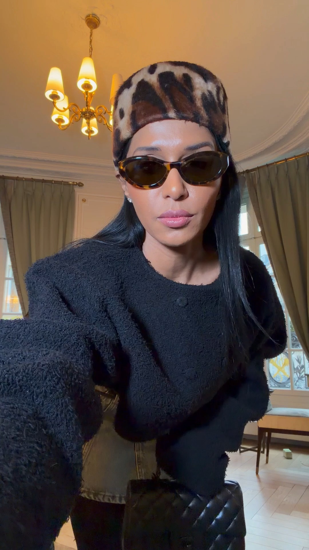 More from 🇫🇷

#LTKHoliday #LTKootd