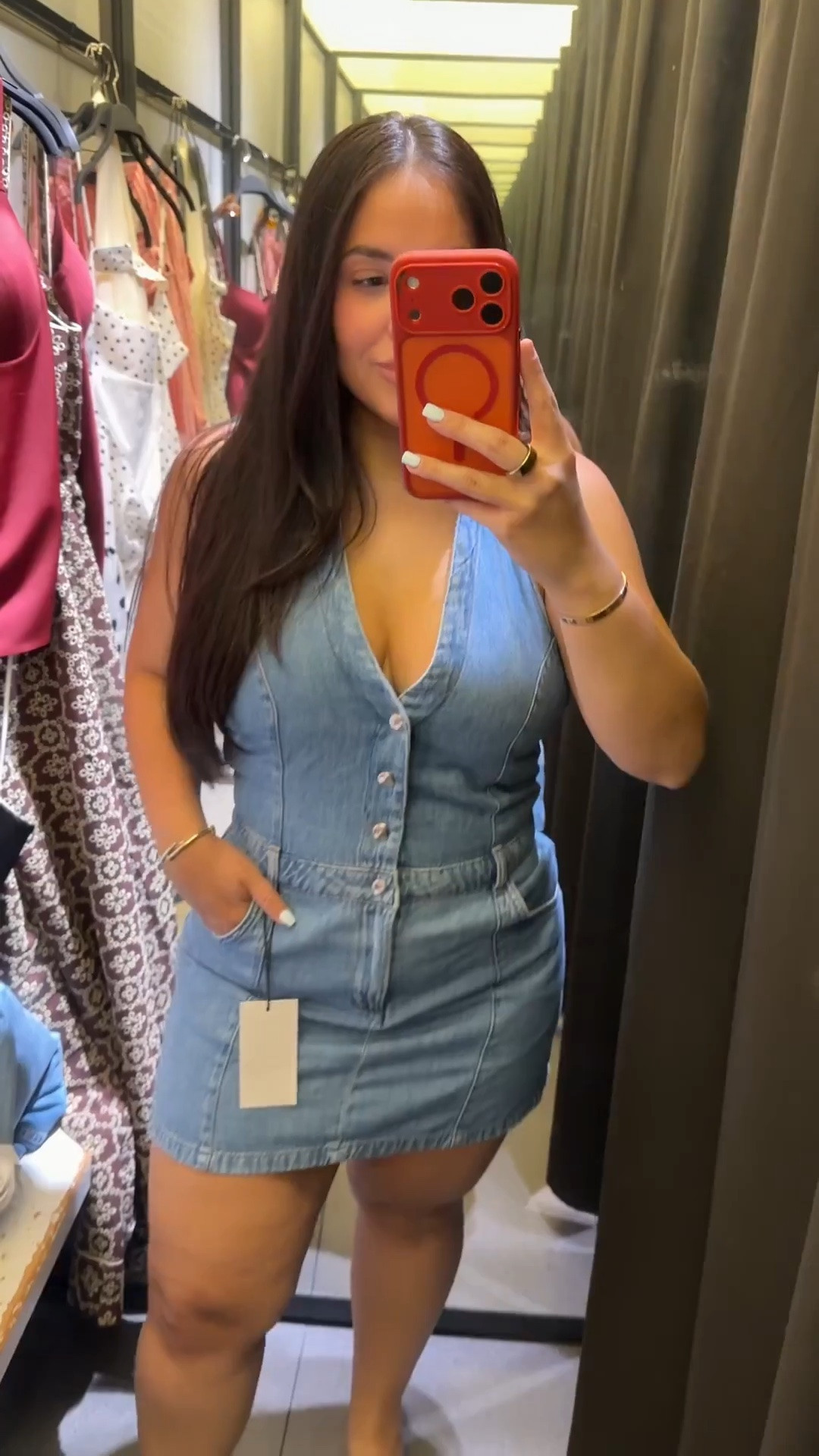 Denim dresses are a forever yes from me 💙✨

Tried on this Zara denim mini dress and immediately added it to my must-have list. The fitted silhouette, button-front detail, and flattering neckline make it the perfect one-and-done outfit for summer.

Dress it up with heels for date night, throw on sneakers for a casual day out, or pair it with sandals for vacation. It’s one of those pieces that does all the work for you.

✨ Zara denim dress
✨ Summer outfit inspiration
✨ Casual date night look
✨ Vacation-ready style
✨ Easy one-piece outfit
✨ Flattering denim find

Wearing my usual size L and loving the fit.

#LTKootd #LTKgrwm #LTKMidsize