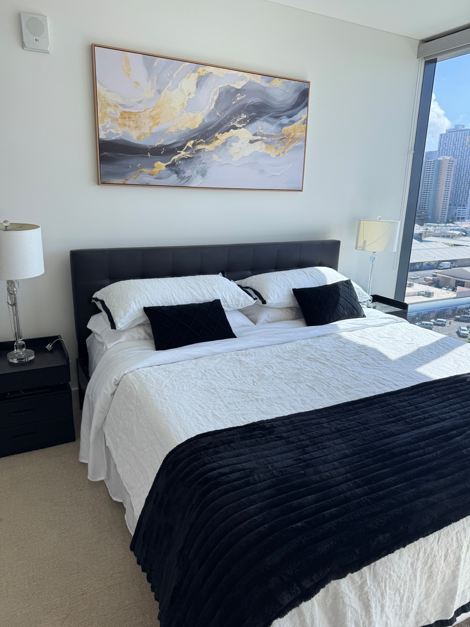 I am so in love with this king bed set and I just saw the black trim duvet cover and matching sham set is on sale! Also the black blanket is sooo luxurious and cozy and less than $50! It just all looks so fresh, modern and clean ❤️ bedding refresh, bedding inspo

#LTKSaleAlert #LTKFindsUnder50 #LTKHome