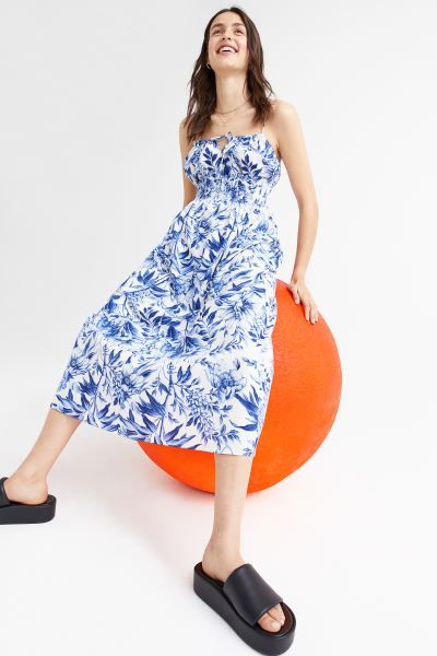 New ArrivalSleeveless maxi dress in woven cotton fabric. Adjustable, extra-narrow shoulder straps... | H&M (US + CA)