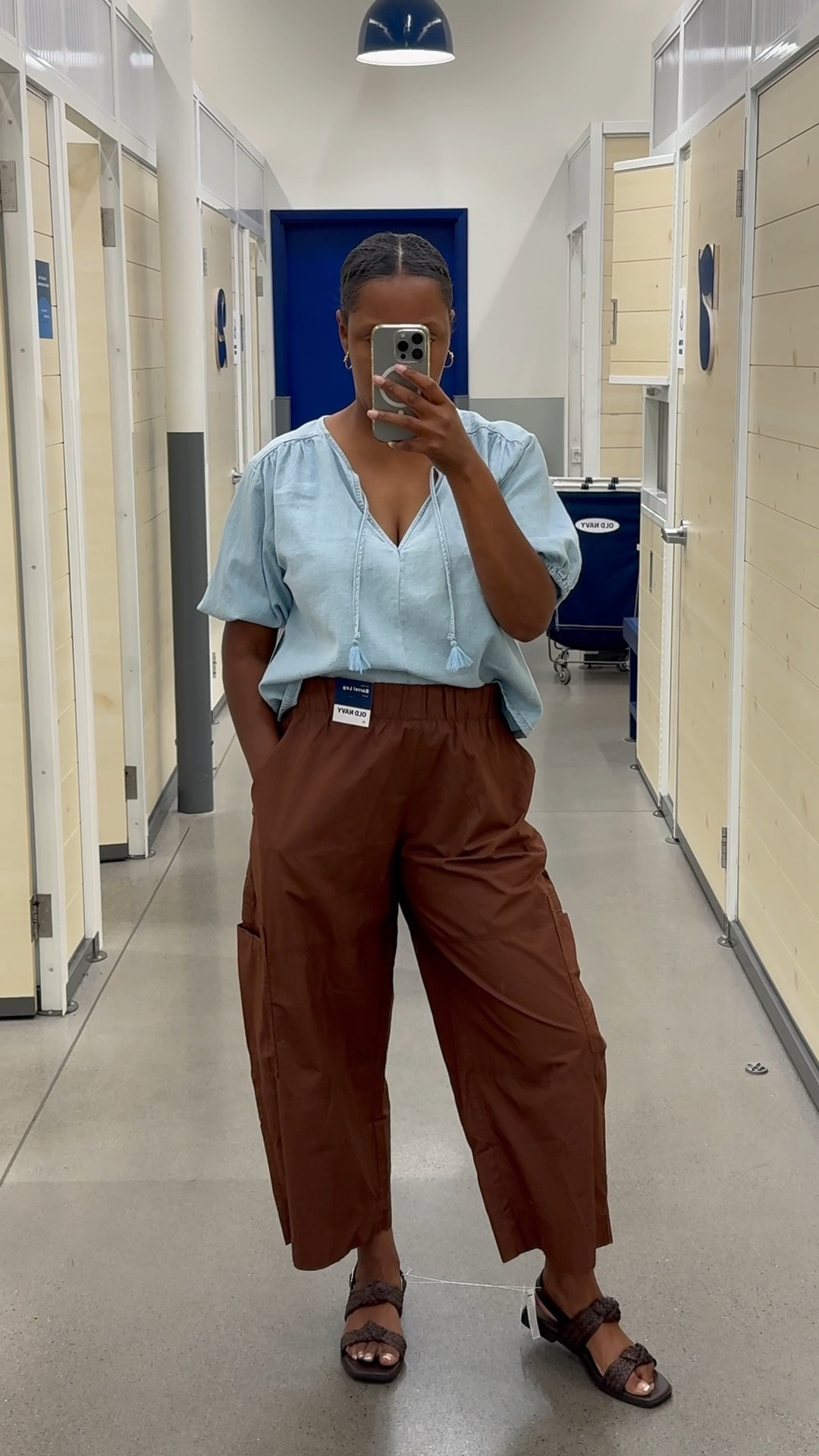 Casual outfit

#LTKmomlife #LTKootd #LTKOver40