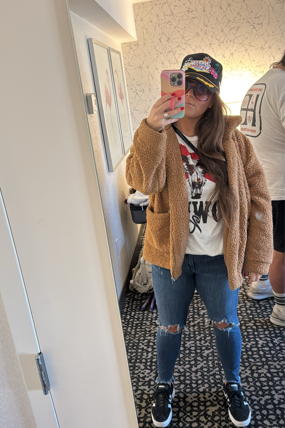 NFR Daytime Outfit

Coat: Size M
Top: Size L
Jeans are old so I can’t link them
Shoes: 7.5 TTS

Vegas outfit, NFR outfit, comfy casual, country western, rodeo 

#LTKMidsize #LTKFindsUnder50 #LTKStyleTip