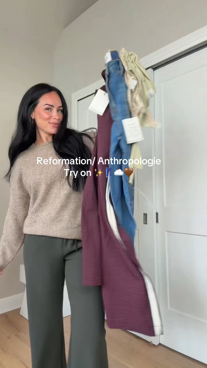 Try-on from my latest Reformation + Anthropologie order 🤎 These were SO good and definitely keeps! I love finding pieces like these that I know I’ll be able to style so many different ways.

I’ll have everything linked on my LTK 🫶🏻
My sizing 5’7, 145lbs, 32dd

#Reformation #Anthropologie #FallStyle #FallOutfits #TryOnHaul #bestdenim @Reformation @Anthropologie