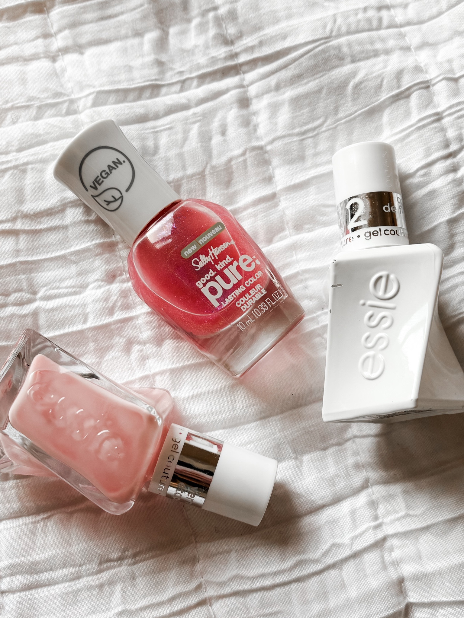 I’m typically a neutral nail gal so these are my go-to summer nail polishes! 

I love to do Sally Hansen Mystic Topaz on my nails with top coat & a cute pink Essie gel (I like to switch it up) on my toes with their top coat!!

#LTKBeauty #LTKSeasonal