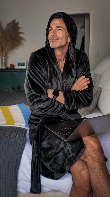 Who loves those soft and cozy robes at our favorite hotels!? Me, for sure… but I also love enjoying that same feeling at home. A luxury hotel room style robe at an affordable price… yes pease! Makes a great gift for him, or even for Father’s Day! It’ll be here so soon! Check out the robe and some other men’s skin care products that’ll make his mornings so incredible enjoyable ☕️☀️↣

#LTKTravel #LTKVideo #LTKMens
