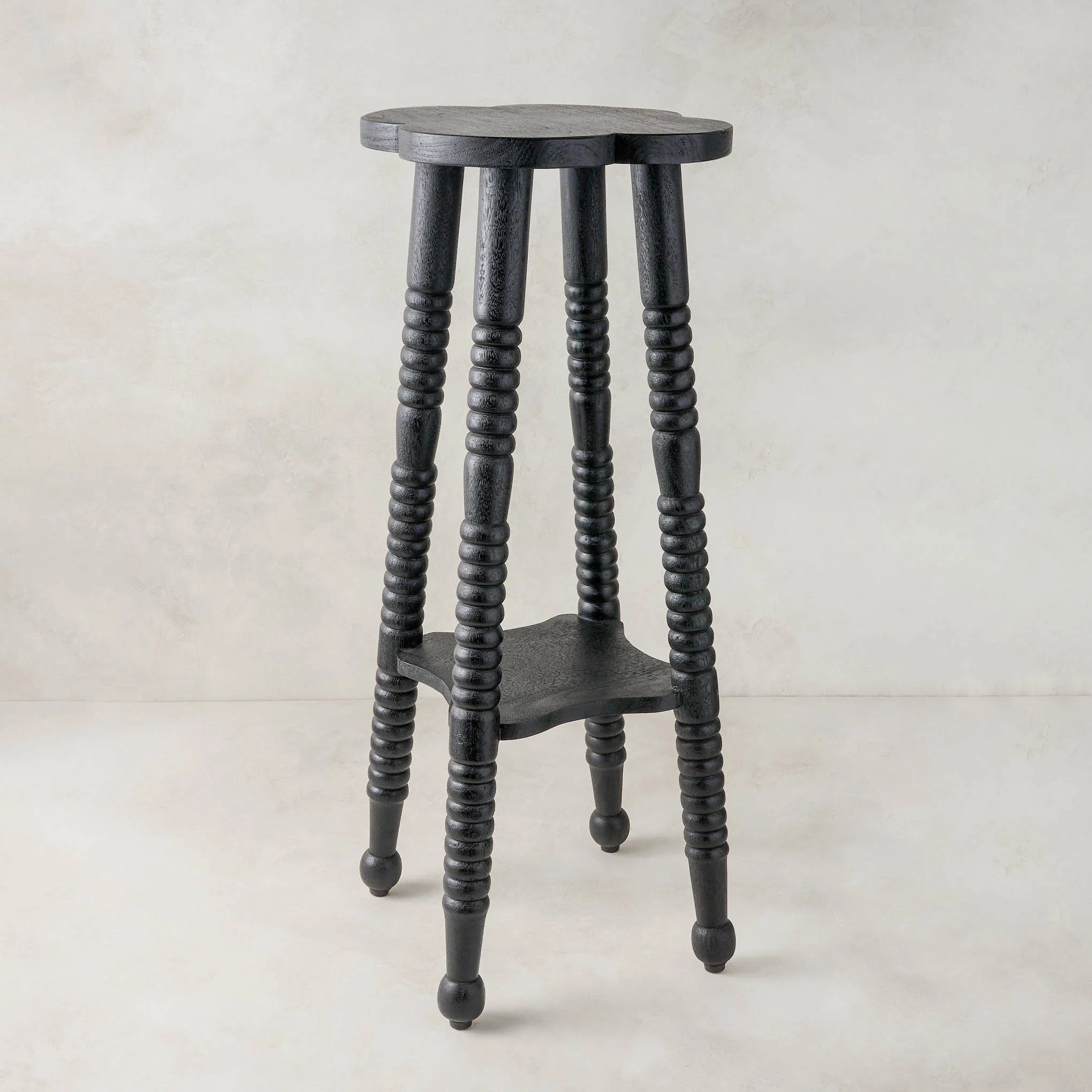 Jude Plant Stand | Magnolia