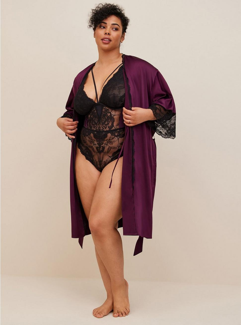 Satin And Lace Retro Robe | Torrid (US & Canada)