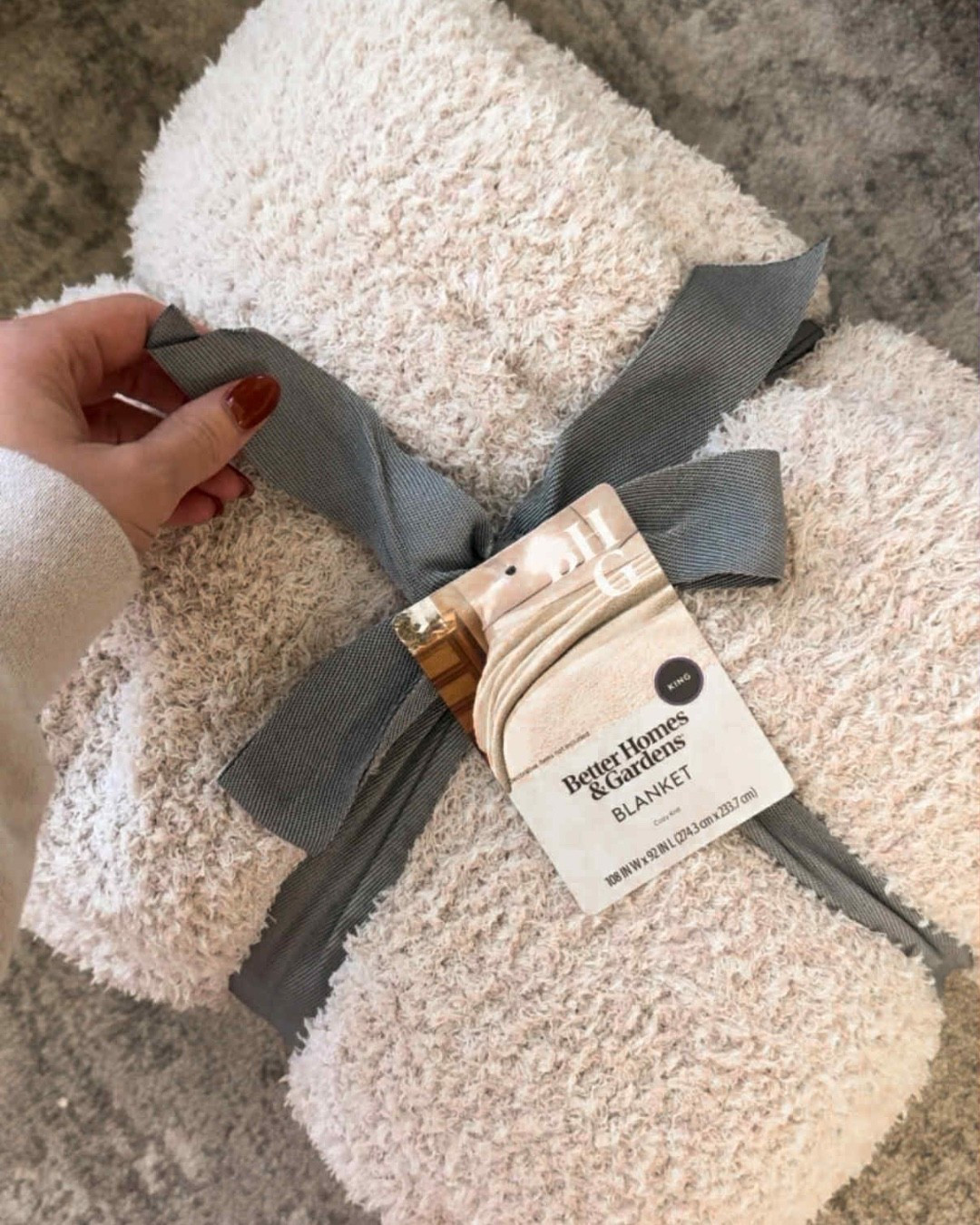 Cozy throw blankets, on sale, better homes and garden, Walmart, throw decor, cozy, warm, sale, new deal alert, Walmart find

#LTKSaleAlert #LTKSeasonal #LTKHome