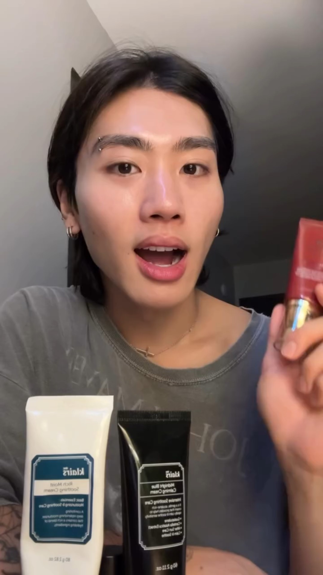 GRWM for a date✨: 
To be honest, this was kinda of a tugging video to film just because I still to this day struggle with the thoughts of “guys shouldn’t wear makeup..” as I’ve heard it all my life growing up.. but I always have to remind myself that there are no gender preferences or roles or stereotypes and that beauty is subjective to each person. 

So to the very thing I used to be sooo ashamed and embarrassed of I’m sharing it now because it’s a statement of self love and that I’m PROUD TO BE KAI LEE and all of my interests, passions, hobbies and interests ❤️

NEVER let anyone take you off as the captain of your OWN ship and keep keep keep continuing to do what you believe is the passion in your heart!! 

I guarantee you, 
You will radiate a glow that makeup or skincare CANNOT GIVE, a glow that comes from DEEP Within you ❤️

You got this I love you so much and feel free to be you💕

Brands:
Rich moist soothing cream (moisturizer) @klairs.global 
Midnight blue calming cream (for redness) @klairs.global 
Centella blemish cream (for redness) @klairs.global 
Perfect cover bb cream @missha_us 
Lip tint 
Lip balm @nivea 

Did you ever get bullied for something you loved?