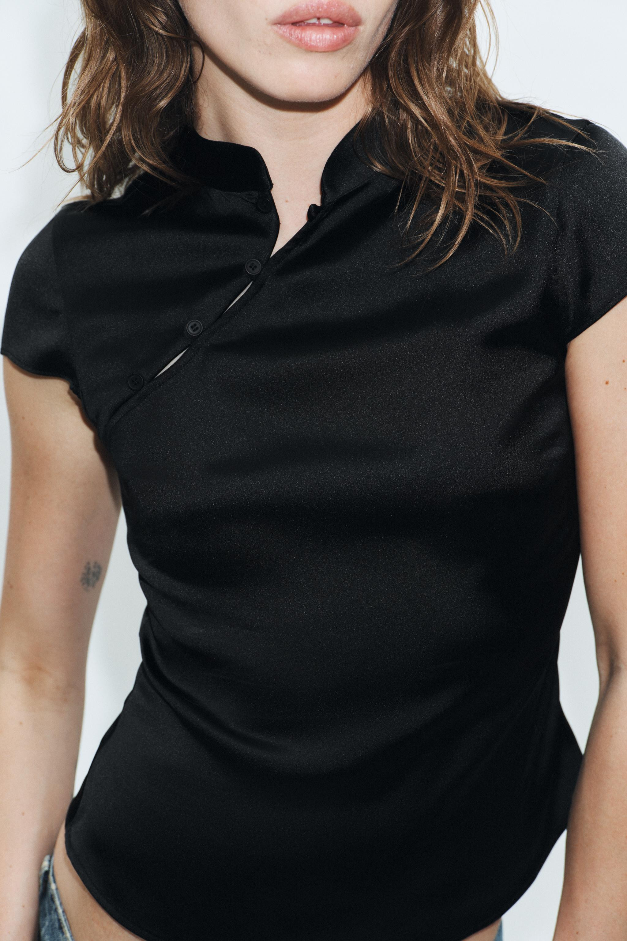 SATIN TOP WITH SIDE BUTTONS | Zara UK
