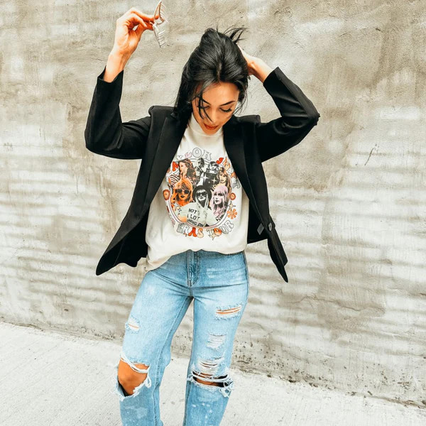 Taylor Swift Faces Tee | Mountain Moverz