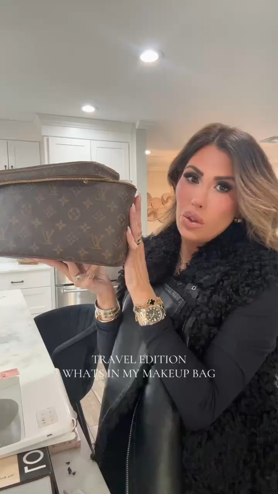 Travel Edition: What’s in my bag? 

Makeup, Cosmetics, Louis Vuitton, Riki loves Riki mirror, Travel mirror, Makeup bag, What’s in my bag, Amazon finds, Amazon favorites, Emily Ann Gemma 

#LTKBeauty #LTKstorytime #LTKgrwm