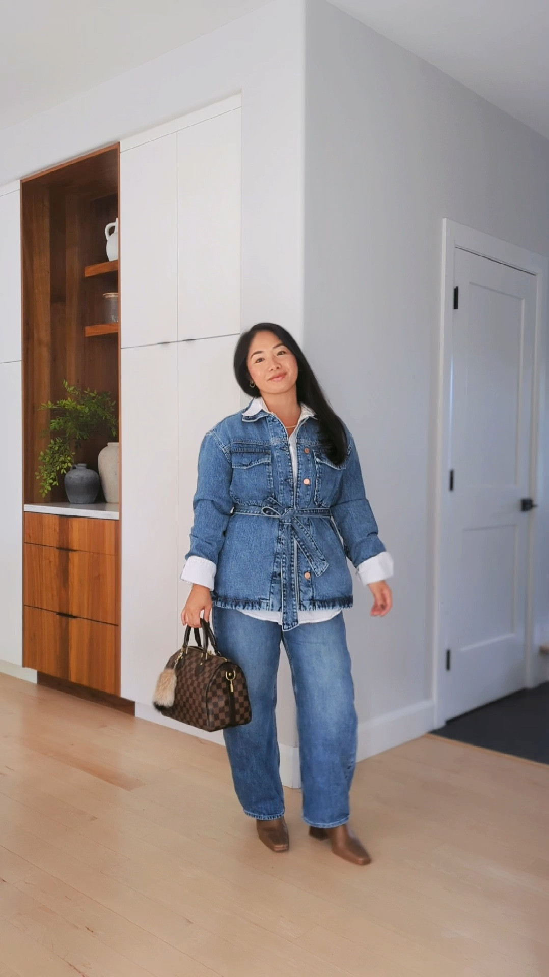 This denim jacket is SO good and is currently on sale for $70… run! 🏃🏻‍♀️ 

I’m 5’1 and wearing a medium petite in the jacket and a 29 petite in the micro barrel denim! 

#LTKmidsize #LTKcanada #LTKautumn