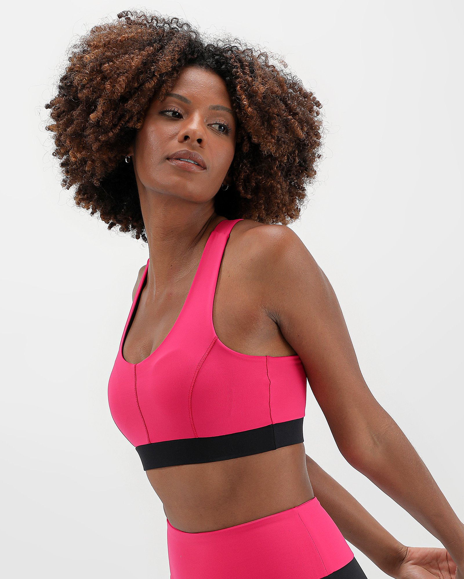 Top de corrida poliamida com recorte rosa | BodyWork by Riachuelo | Riachuelo (BR)