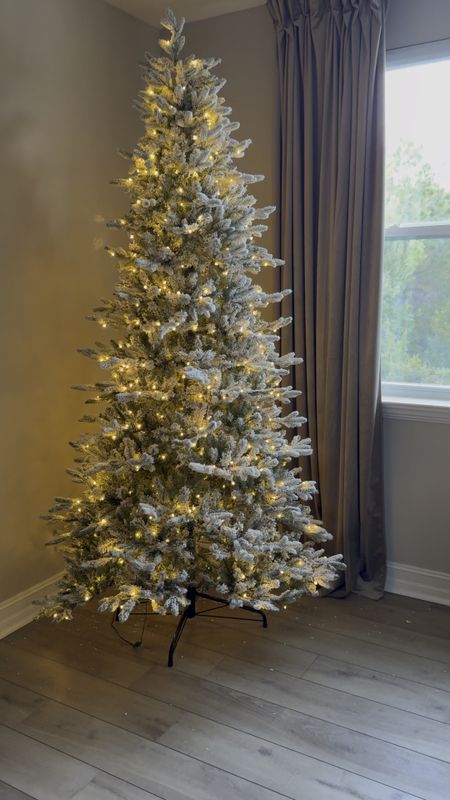 We used this tree in our dining room last year and I think it looks so good in our primary bedroom! I can’t wait to decorate it!

King of Christmas, queen, flock, slim Christmas tree, flocked Christmas tree, twinkling Christmas tree


#LTKHoliday #LTKVideo #LTKhome