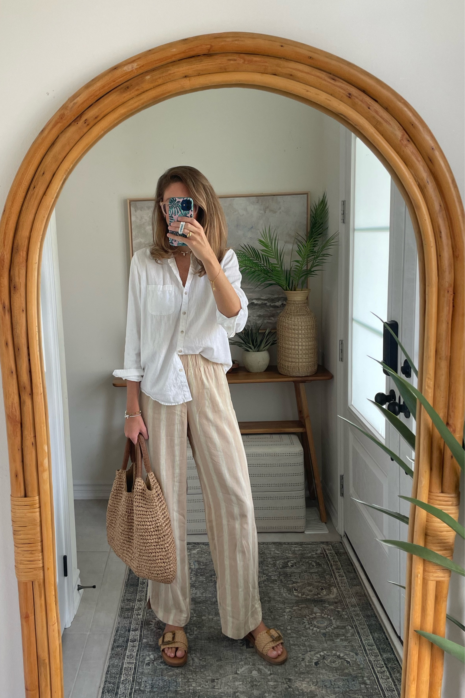 Linen obsessed  - pants sold
Out online in this colour 

#LTKspring #LTKcanada #LTKsummer