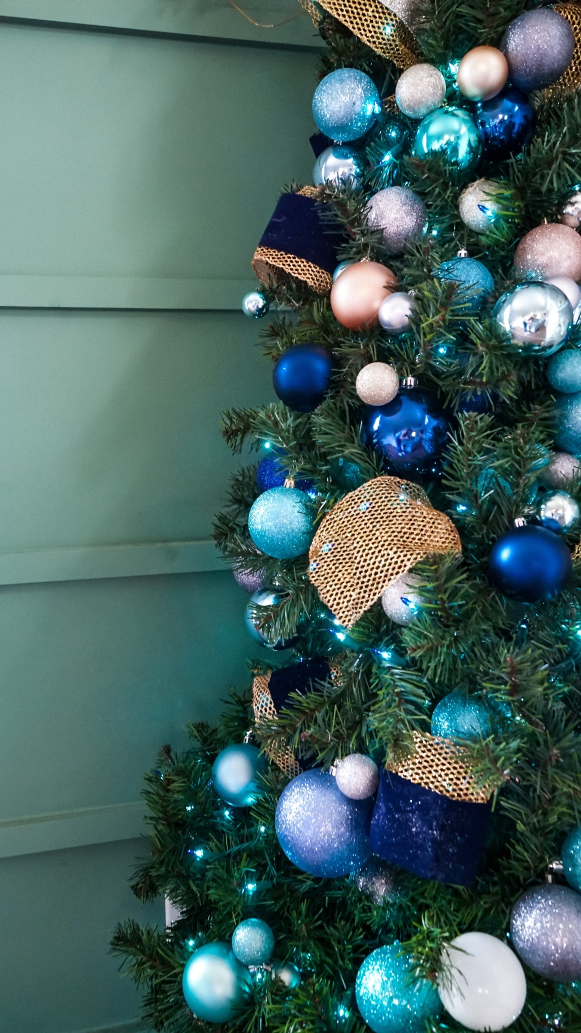 The halls are decked 🎄✨ A few peeks at our Christmas decor, in case you need some inspo to get yours out before Thanksgiving! We ended up with 4 full size trees, 6 minis and plenty more festive decor to ensure no one forgets what season it is. 😉 

You can call me a lot of things, but a minimalist with a beige palette is not one of them 🌈✨ Rounded up my whole fleet of favorites + decorating essentials for y’all. 

- Christmas trees 
- holiday decor 
- decorate with me
- Christmas decorations 


#LTKGiftGuide #LTKHoliday #LTKSeasonal