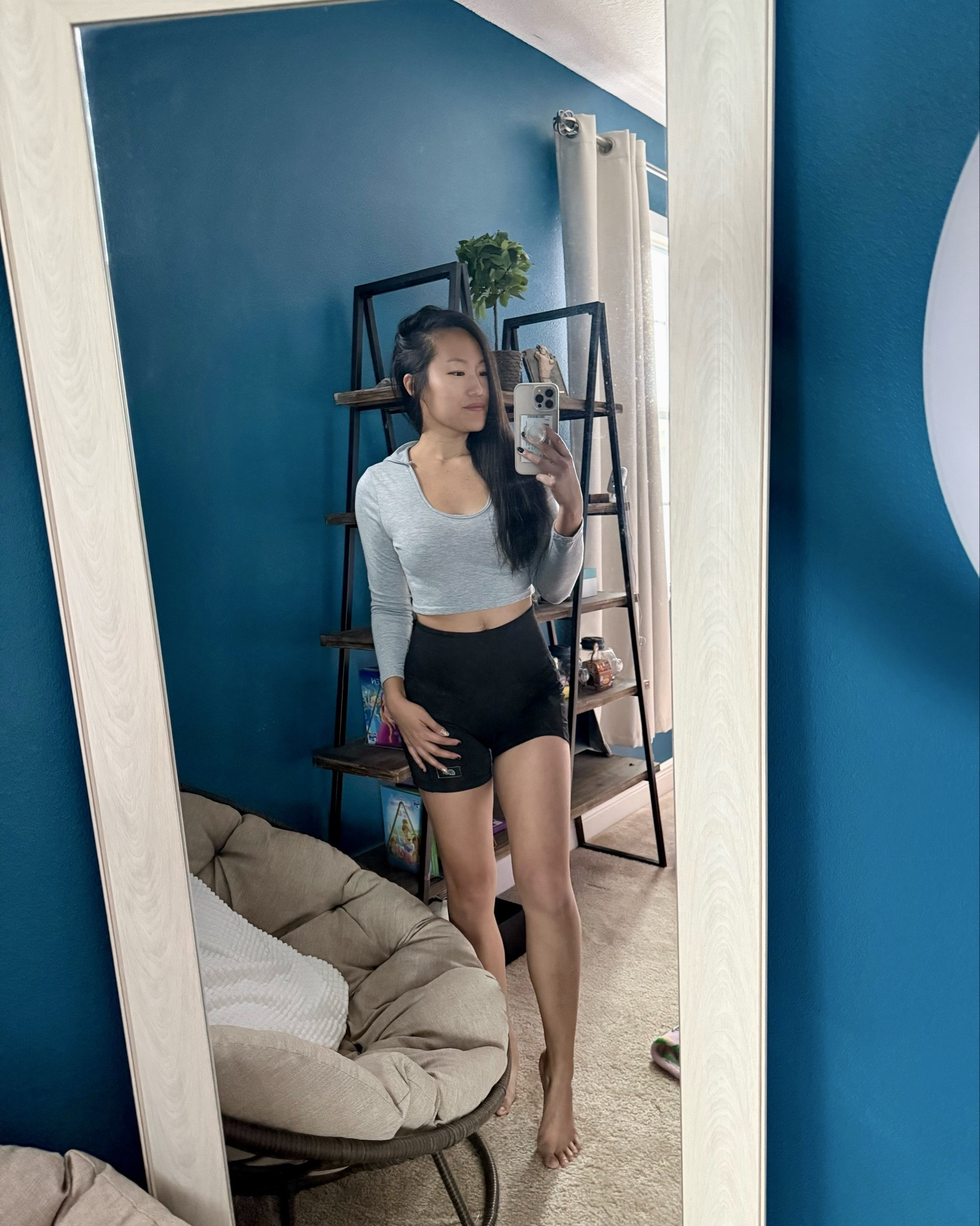 Bare face was very short-lived once filming started 😅 but it was still such a nice, slower morning. Also… am I the only one who’s a sucker for hoodies? Something about a hood just makes everything cozier.

#LTKActive #LTKootd #LTKmorningroutine