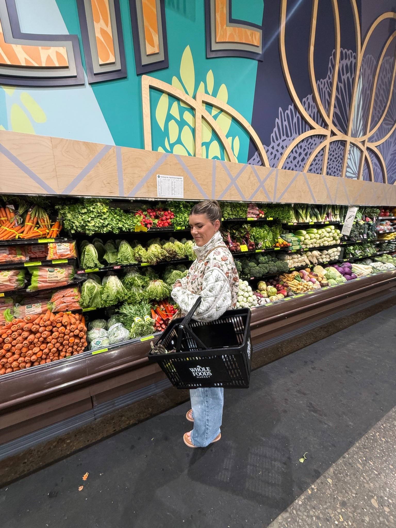 Saturday farmers market & grocery shopping! 🌸💕💫✨ jacket is exact but sold out 😭 they do have another cute print! 

#LTKSeasonal #LTKFindsUnder100 #LTKFindsUnder50