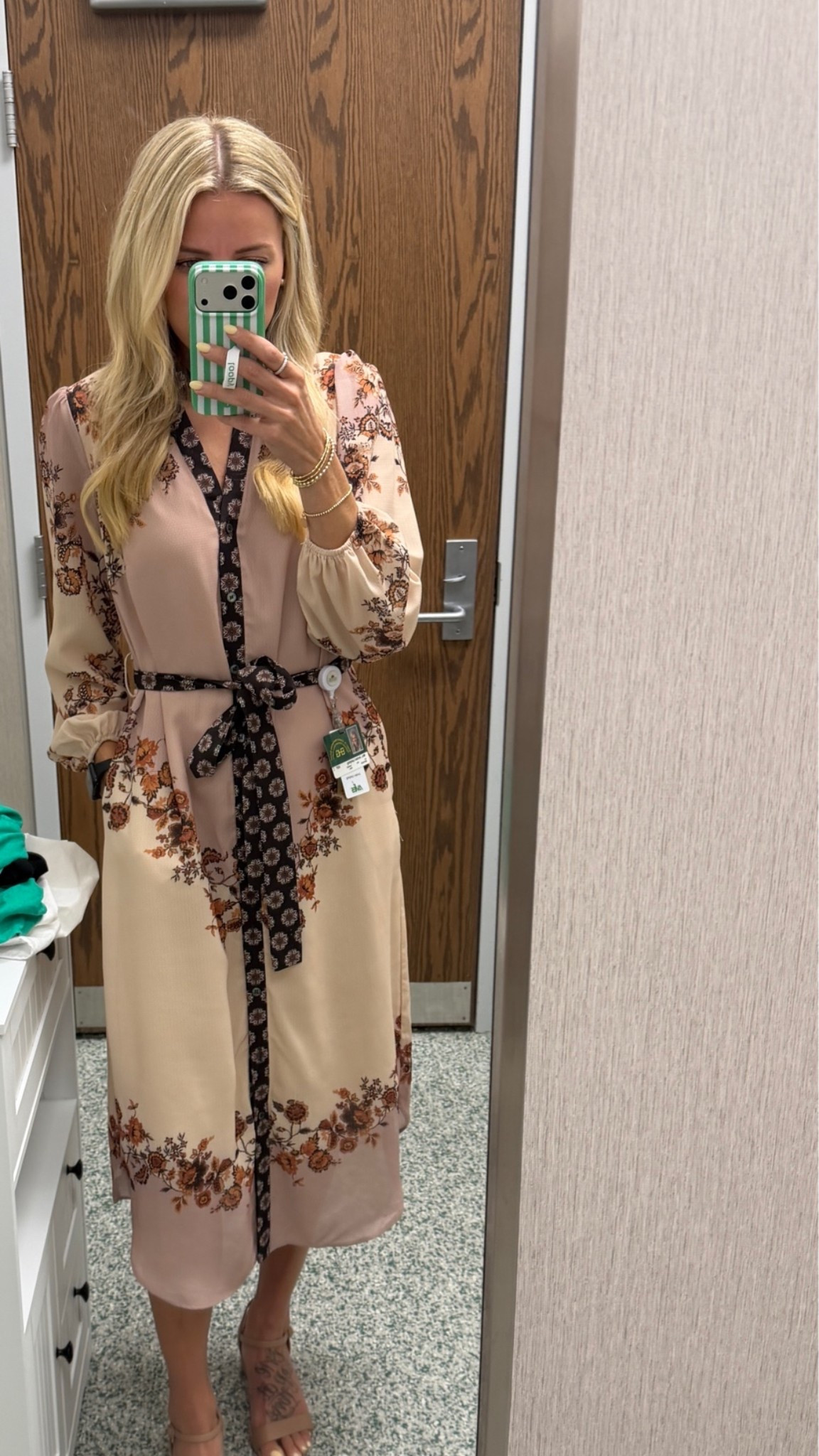 Snagged this dress last min at Nordstrom for an event at school and it DID NOT disappoint. It’s so light and airy, and the perfect fall transition! ✨ It does run big- I did an XS! Would be perfect for a fall family photo sesh, too!

#LTKgrwm #LTKootd #LTKWorkwear