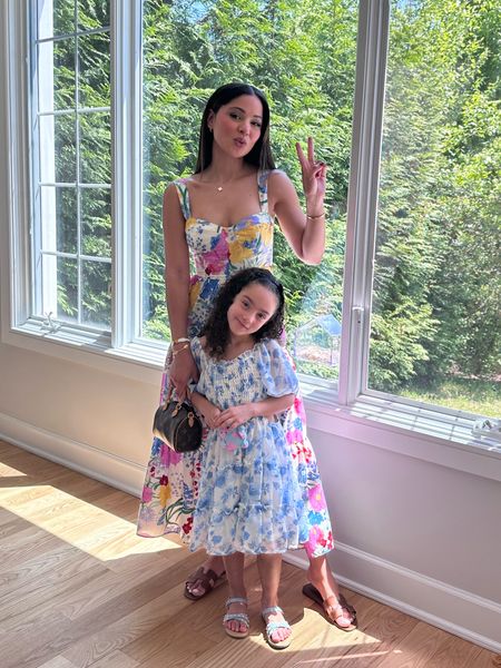 Linking similar summer floral dresses below for mommy and mini me 💗🌸🌺🥰