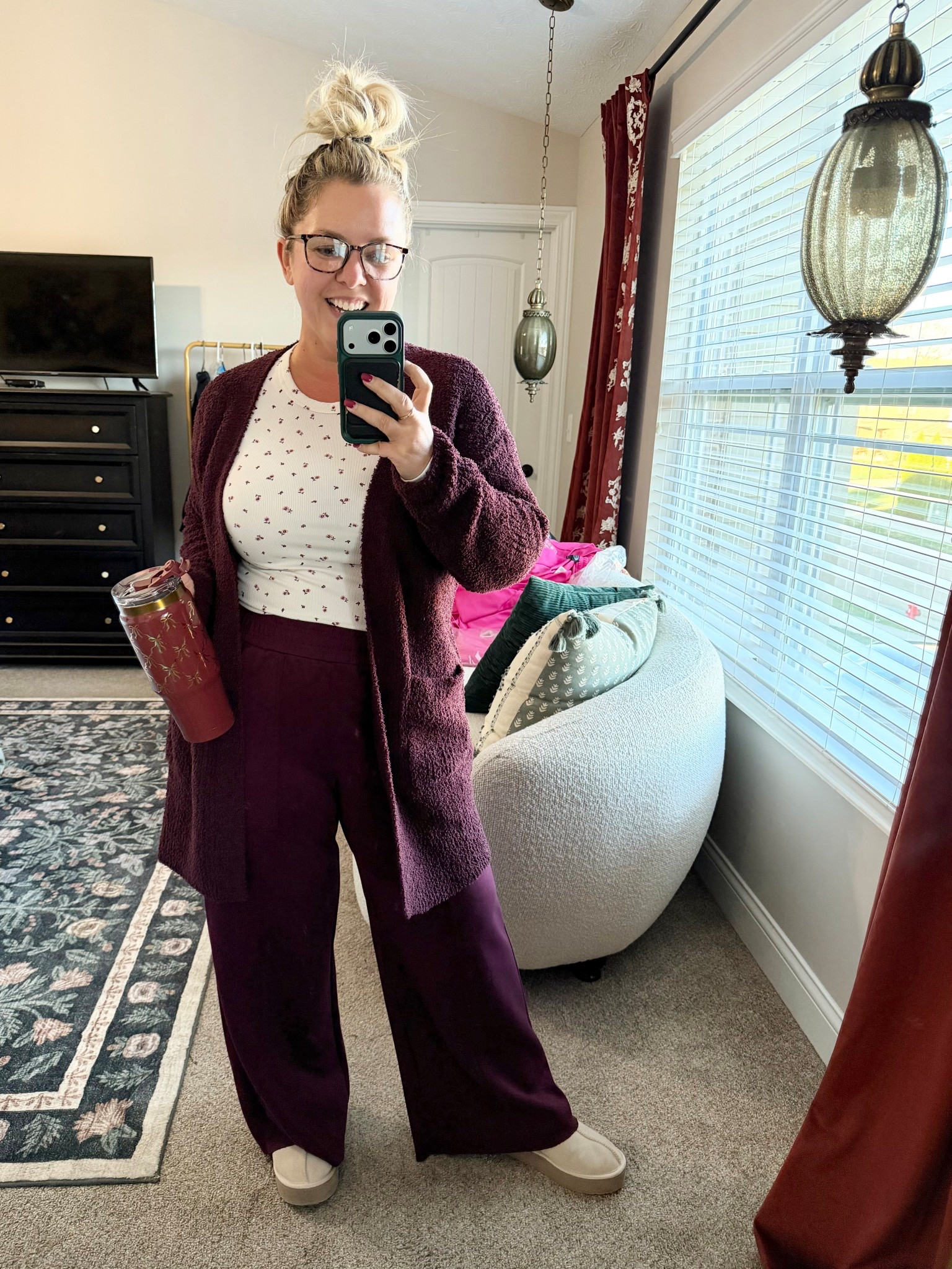 Gimme all the monochromatic outfits this fall! ESP when they are Walmart!! This long cardigan feels soooo much like Barefoot Dreams but is under $20!!

#LTKFindsUnder50 #LTKMidsize #LTKPetite