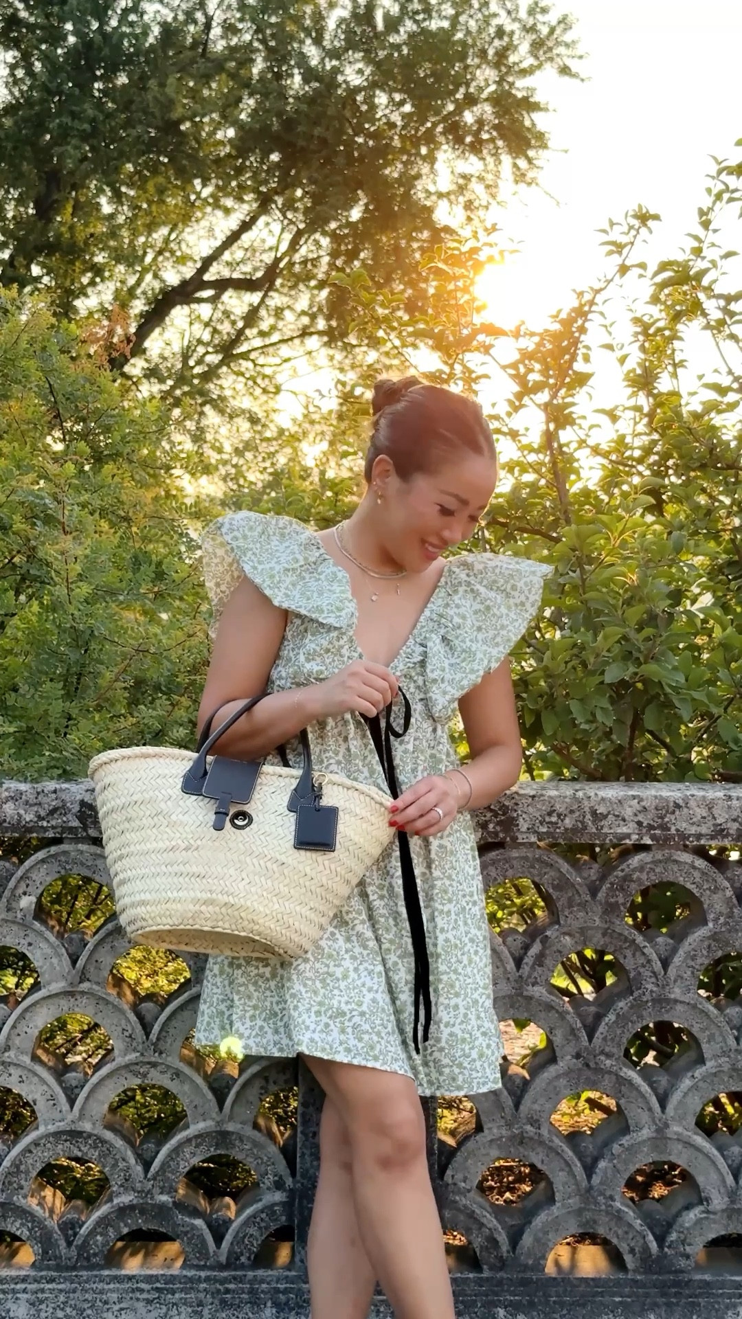 Affordable, fully lined, love the ruffle shoulder sleeves and flare shape. Airy, midsection comfortable and the length also works well on petite frames. Great for summer and holiday trips this season ☀️

For size reference, I’m 5 ft 110 pounds and wearing an XS. 


#LTKTravel #LTKPetite #LTKFindsUnder50